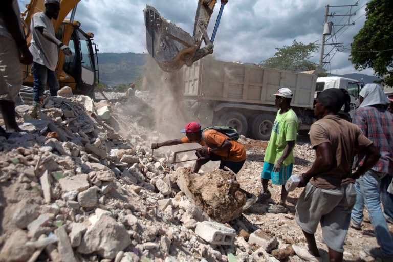 Plans to rebuild Haiti capital displace families