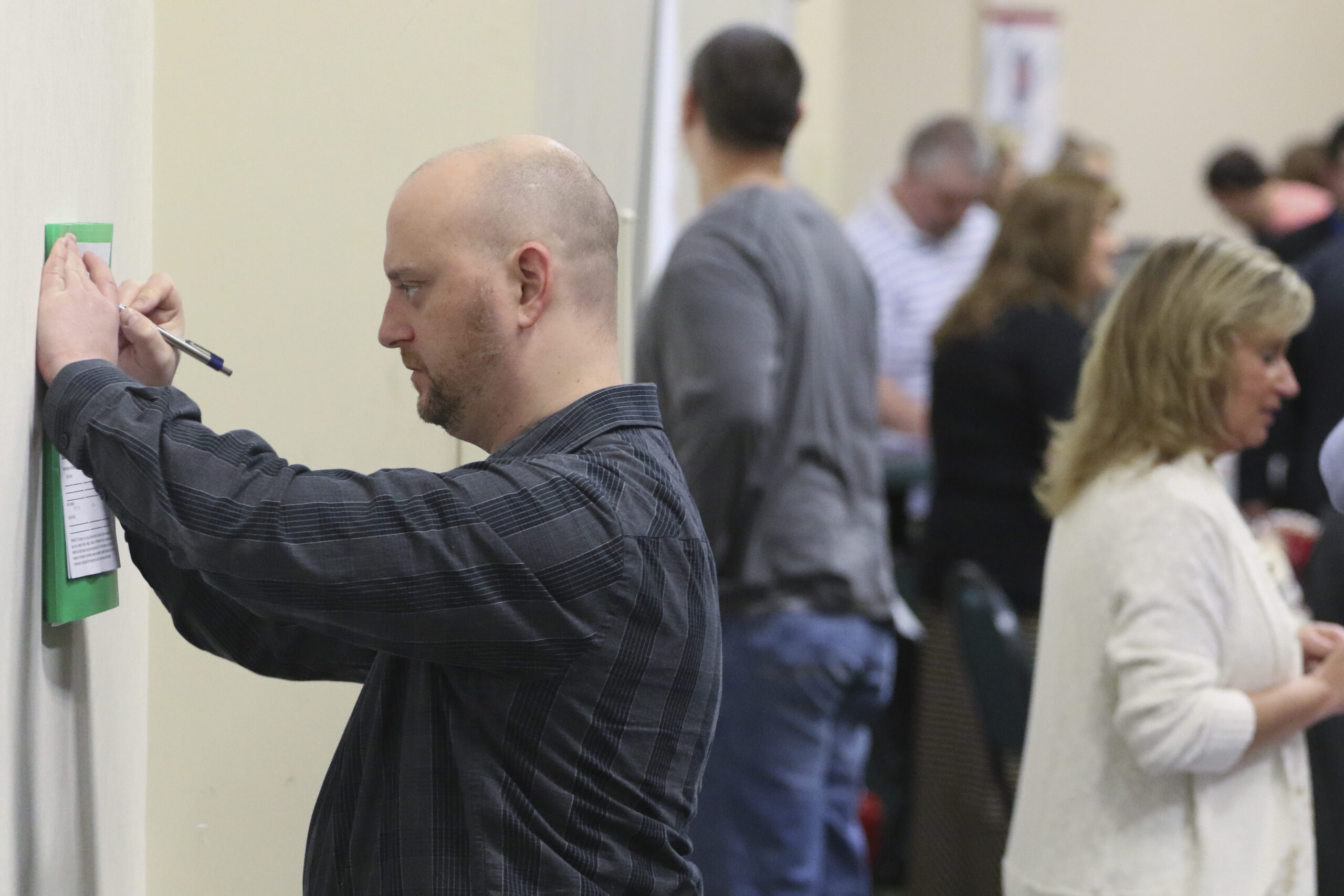 Jobless claims at 281,000, better than expected