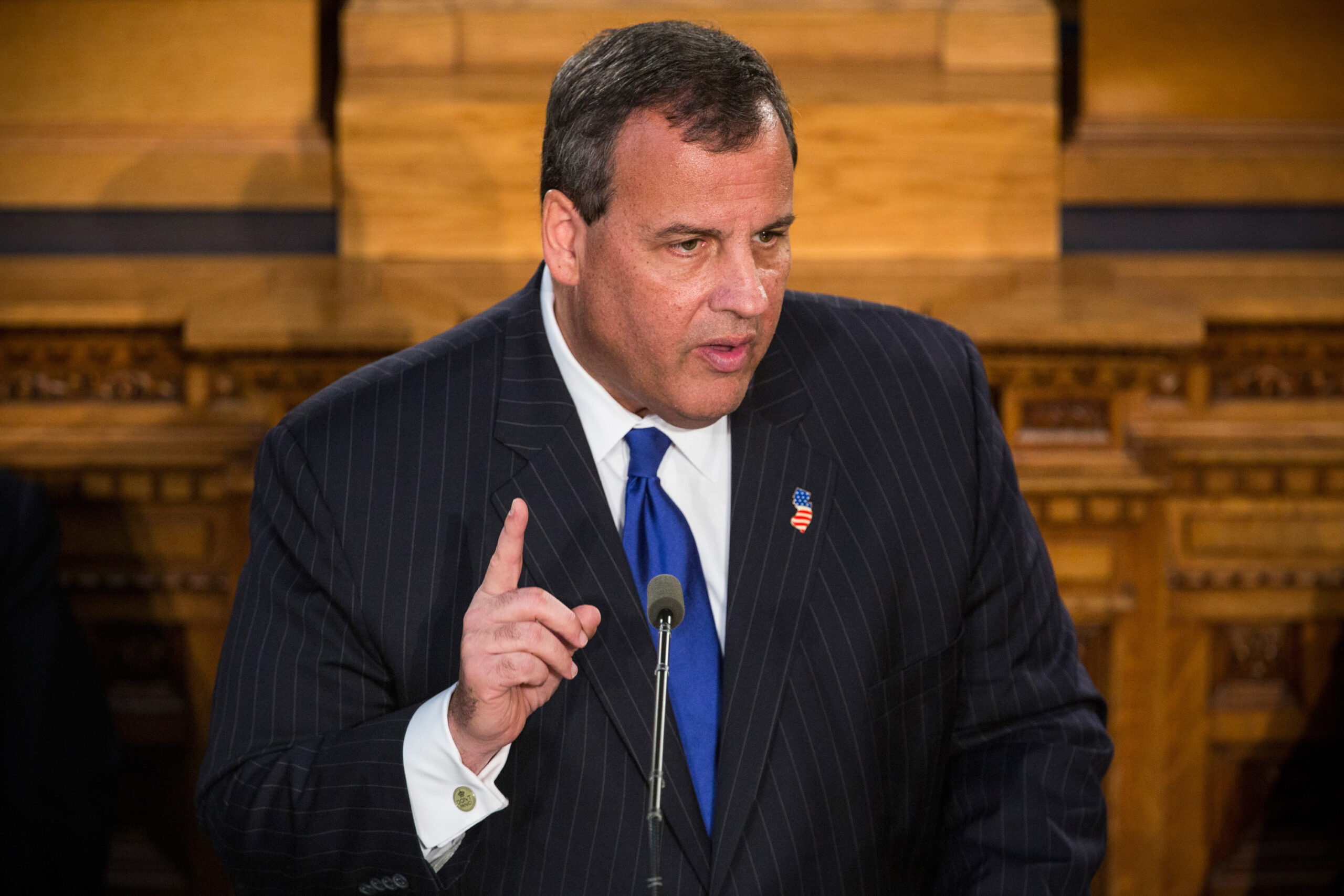 At Iowa conservative confab, Christie earns points just for showing up