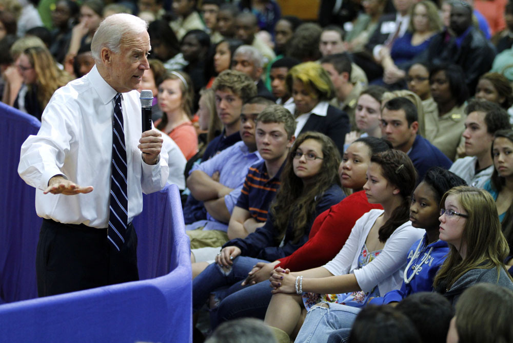 Biden makes pitch to middle-class voters in Va.