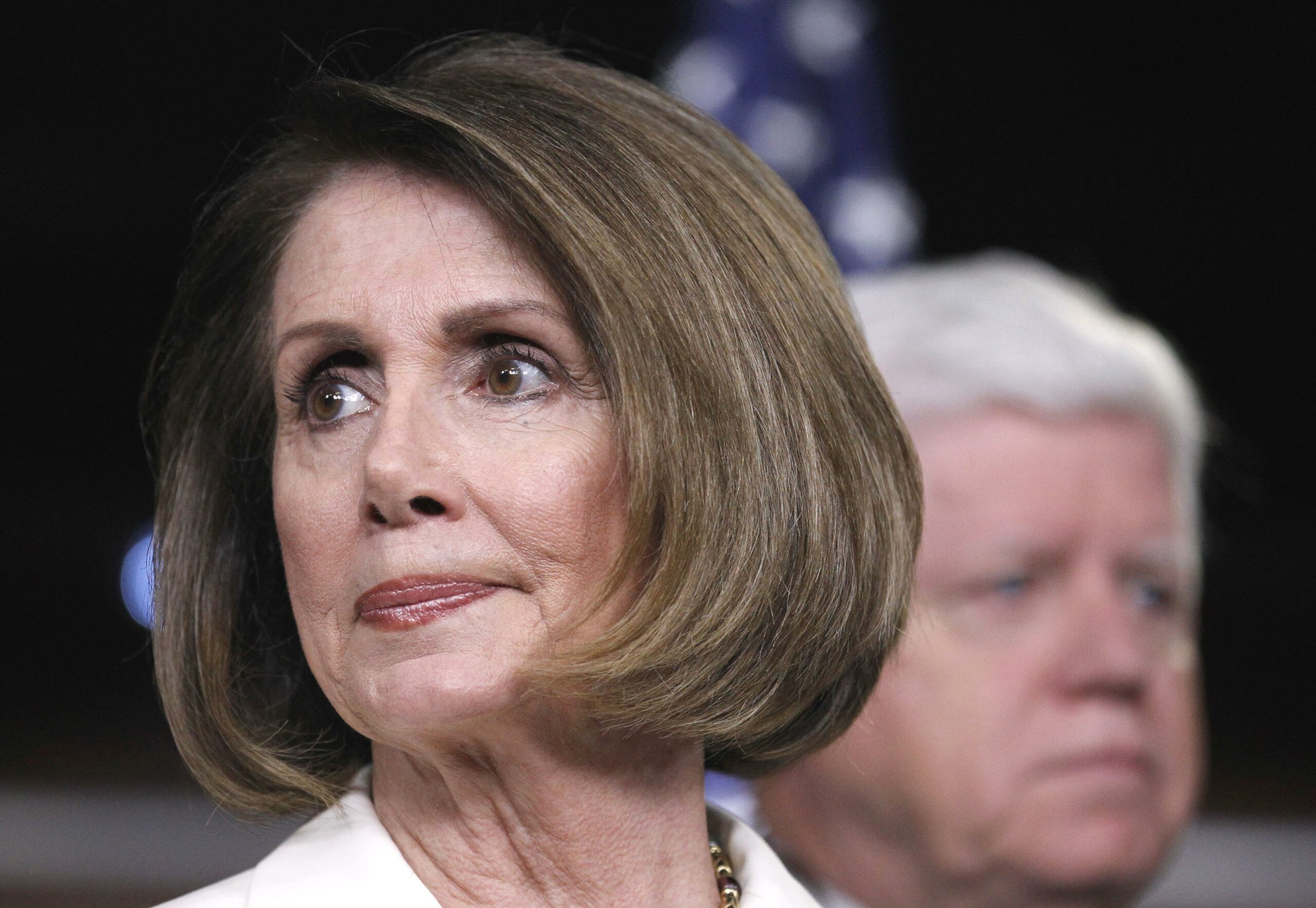 Dems want higher fees, fewer cuts to trim deficit