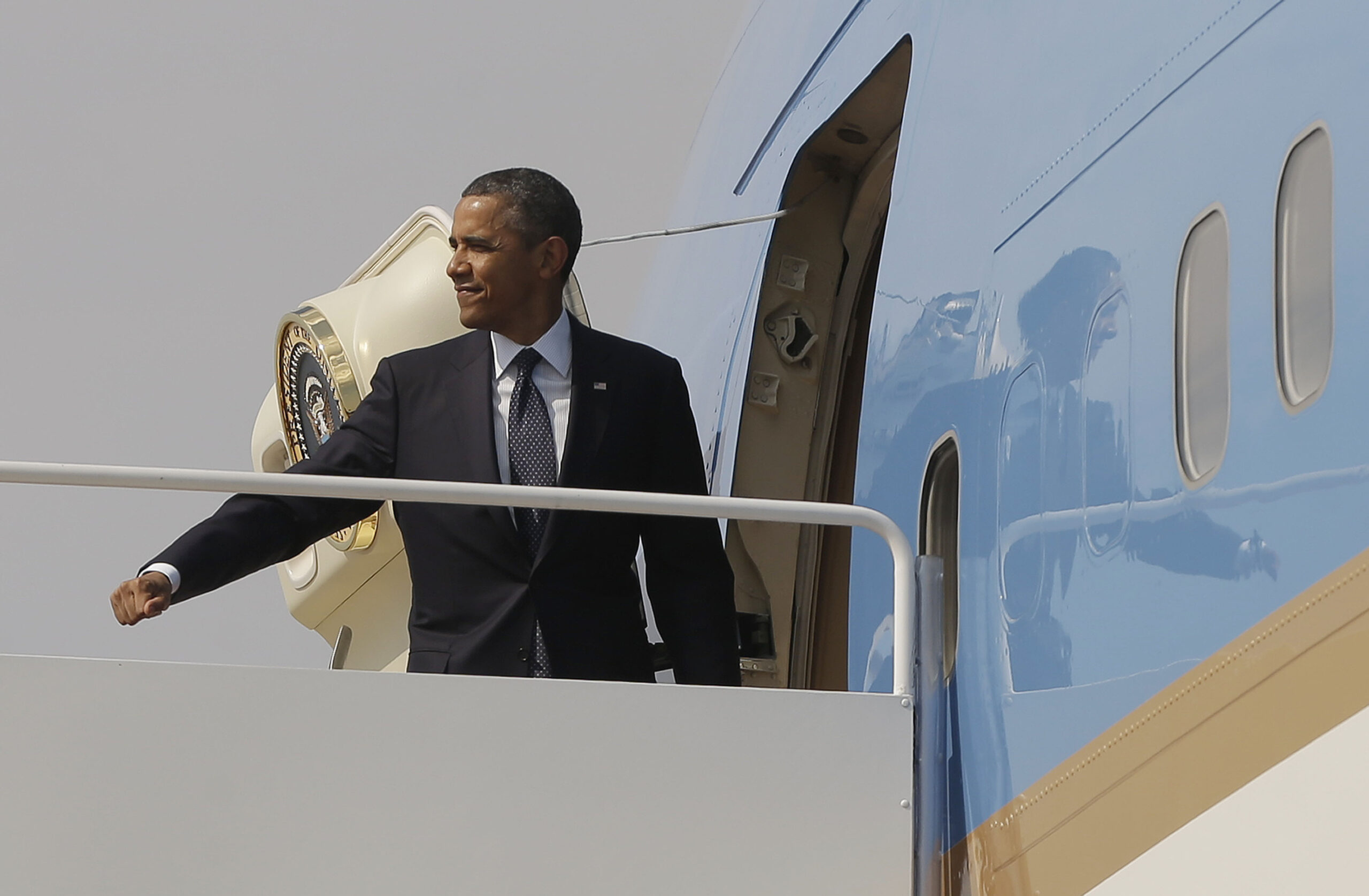 Obama to hit GOP on student loans