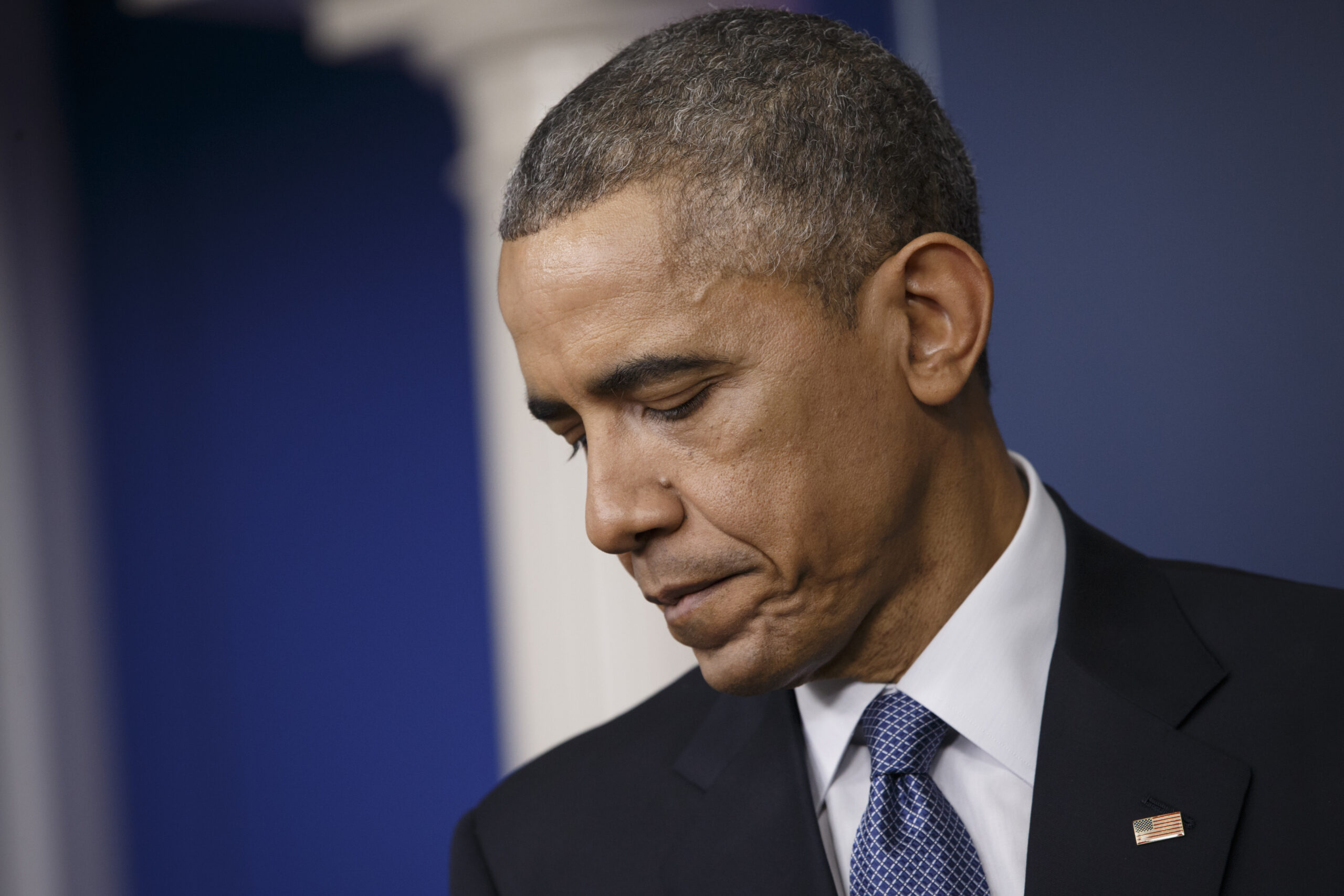 Obama chickens out on the middle-class tax hike he needs