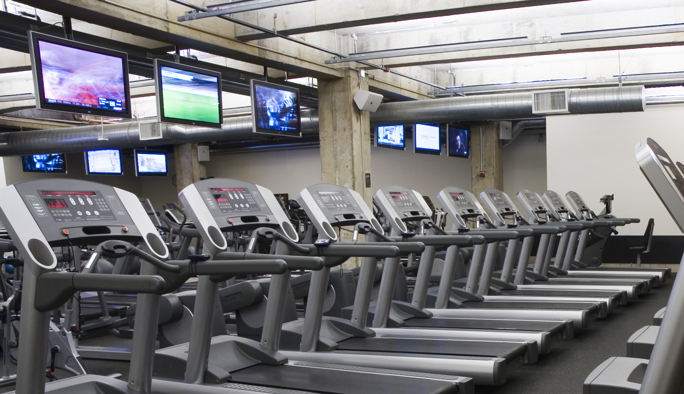 CNN isn’t the problem with American gyms; naked old dudes are