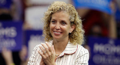 Democratic House chairwoman Wasserman Schultz caught in deception with reporters