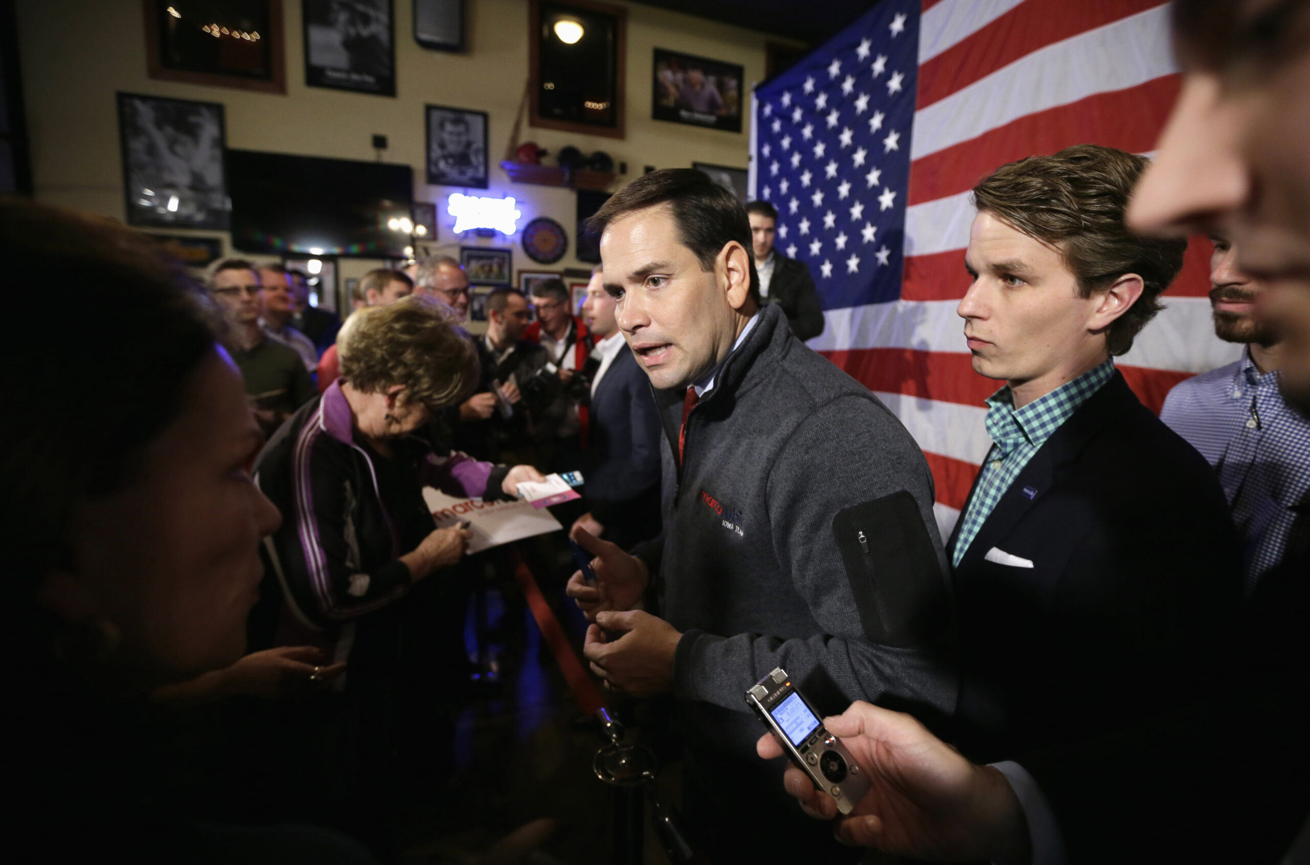 Media rush to fact-check Rubio on welders vs. philosophers