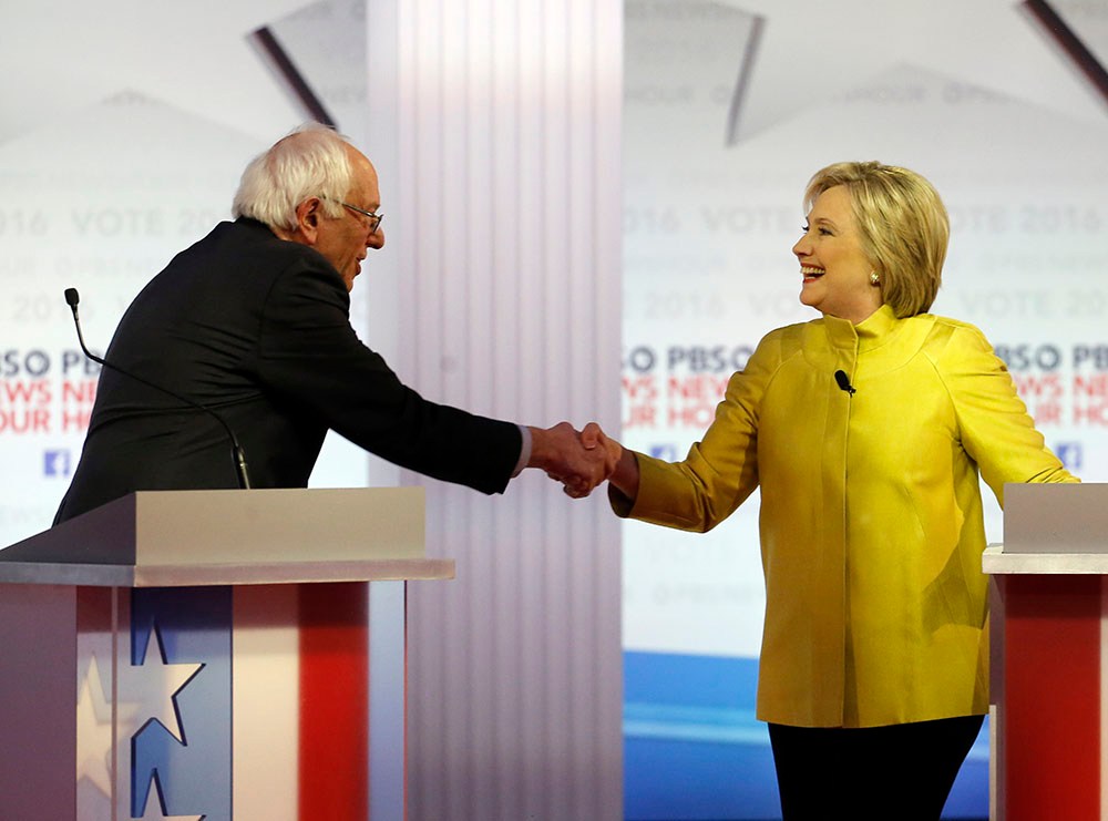 Clinton risks running for Obama’s third term