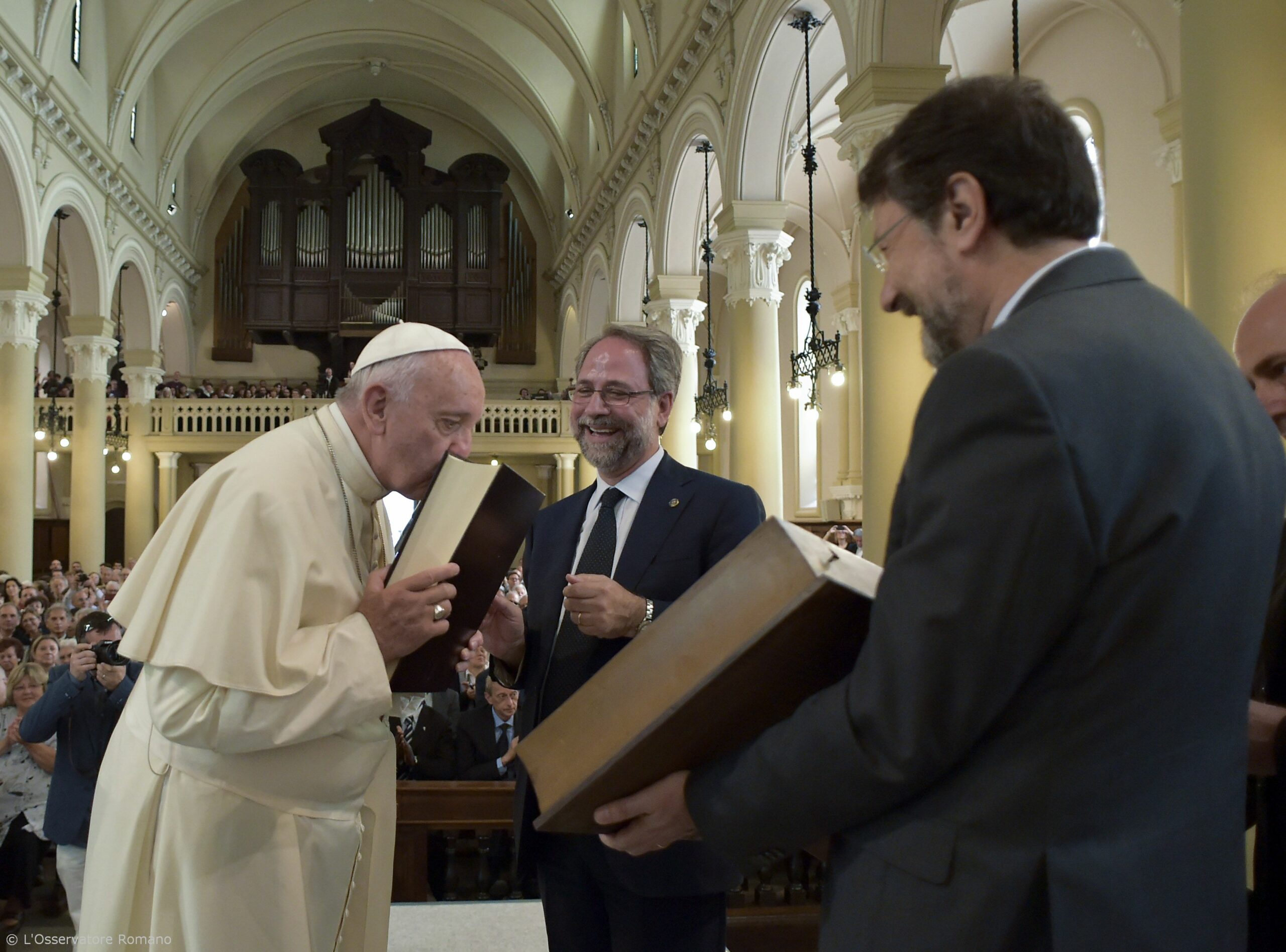 Pope Francis to donate rare Bible to Library of Congress
