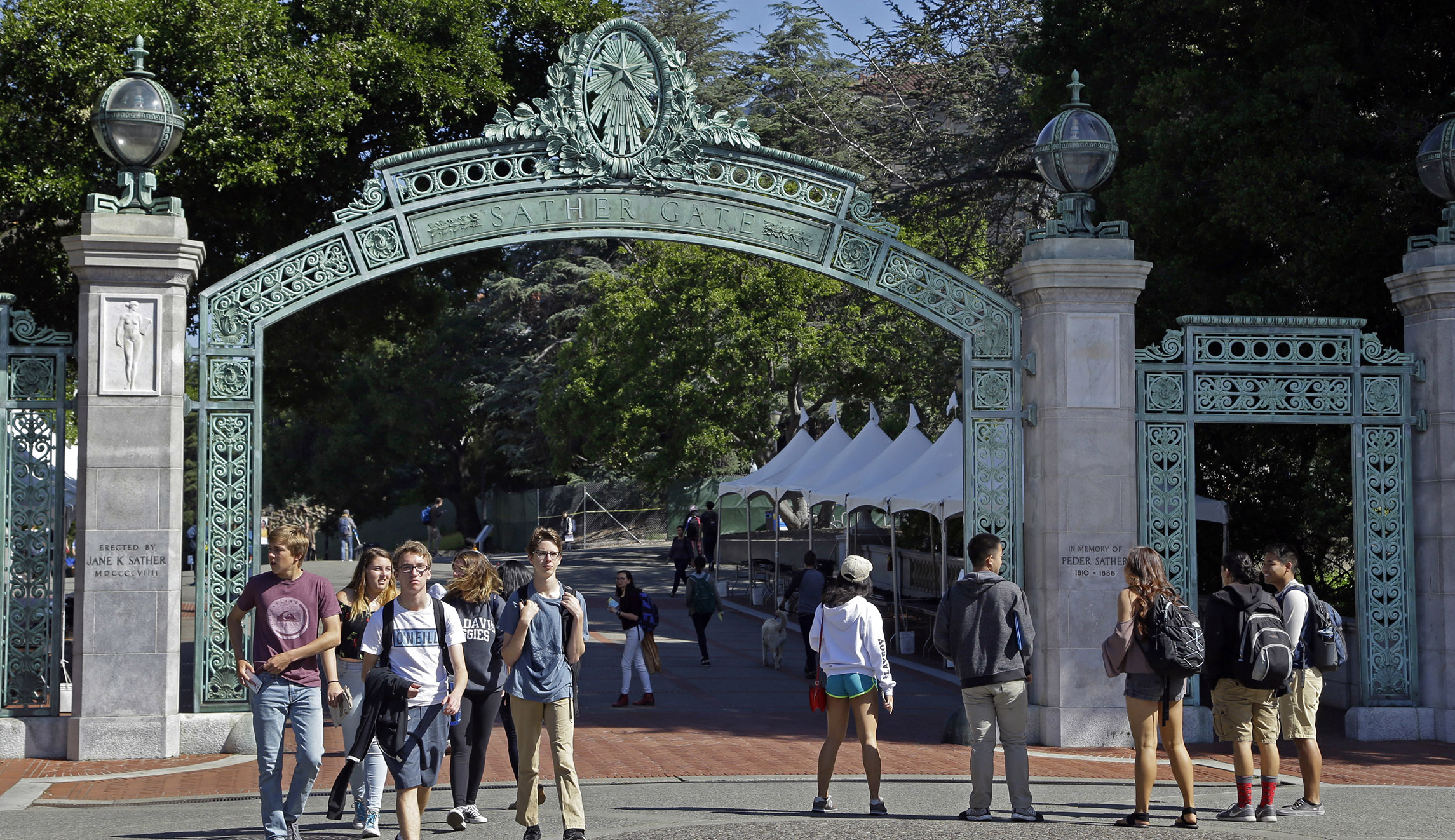 Alan Dershowitz: Berkeley’s student newspaper refuses to publish my response to an anti-Semitic op-ed, so here it is