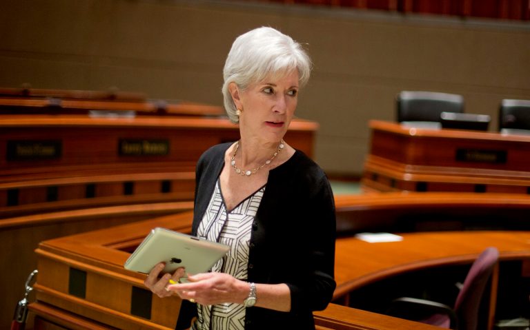 Health and Human Services Secretary Kathleen Sebelius has the full confidence of President Obama, press secretary Jay Carney said. (AP File)