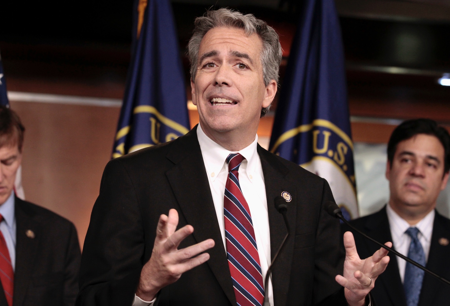 ‘Absolute incompetence’: GOP primary challenger Joe Walsh pounds Trump on immigration