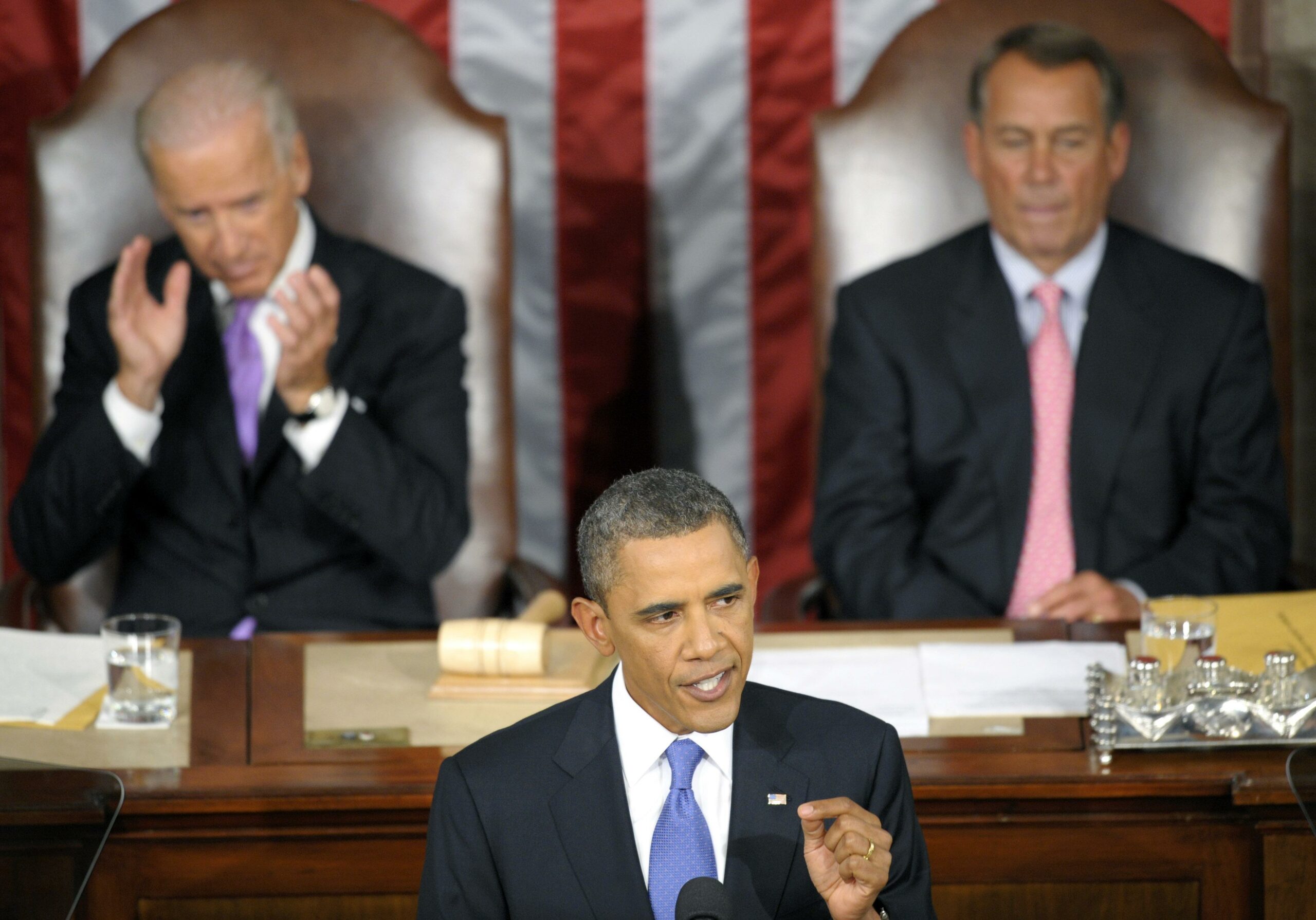 Obama lays out $450 billion jobs package