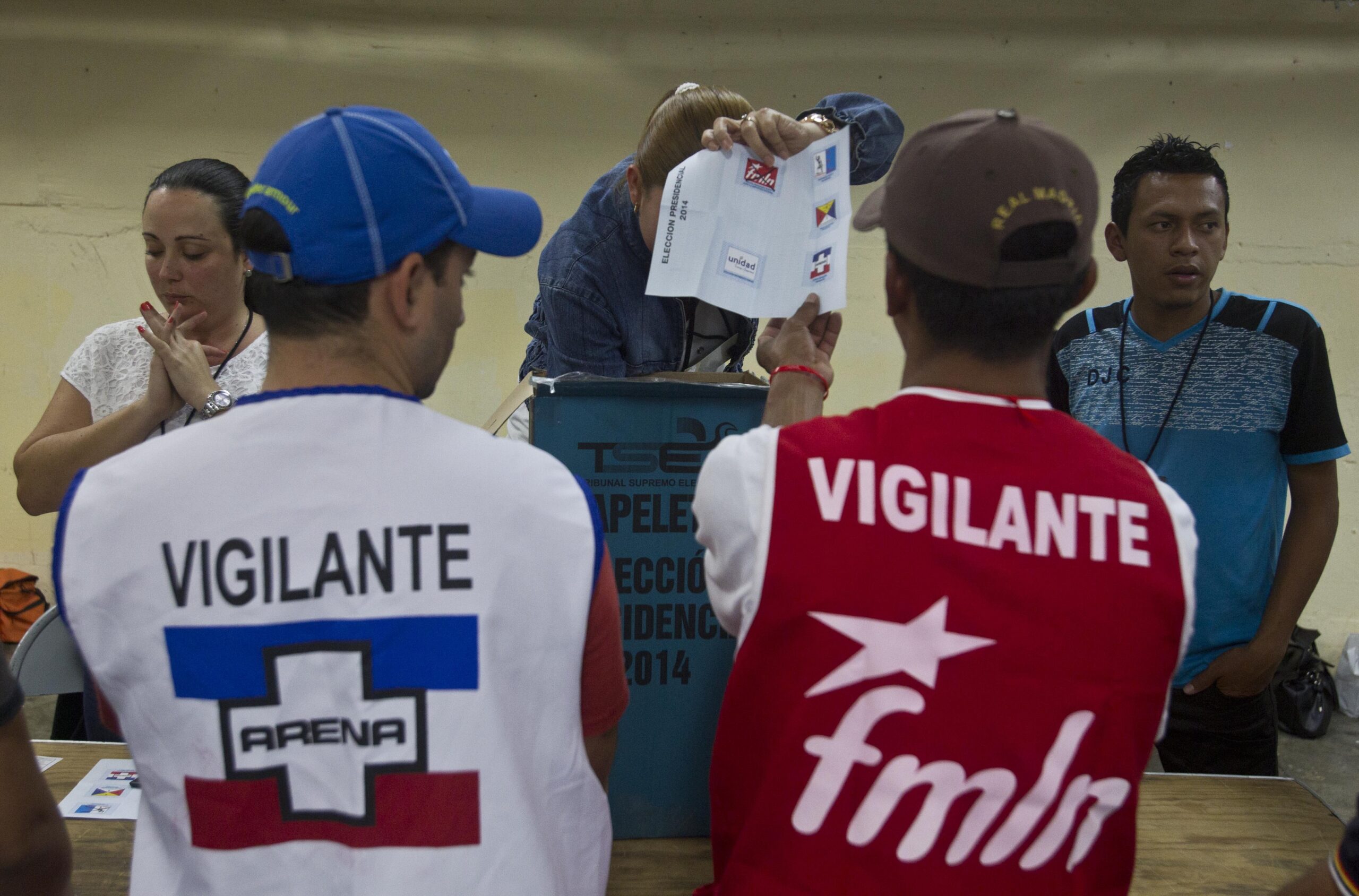 President runoffs seen for El Salvador, Costa Rica