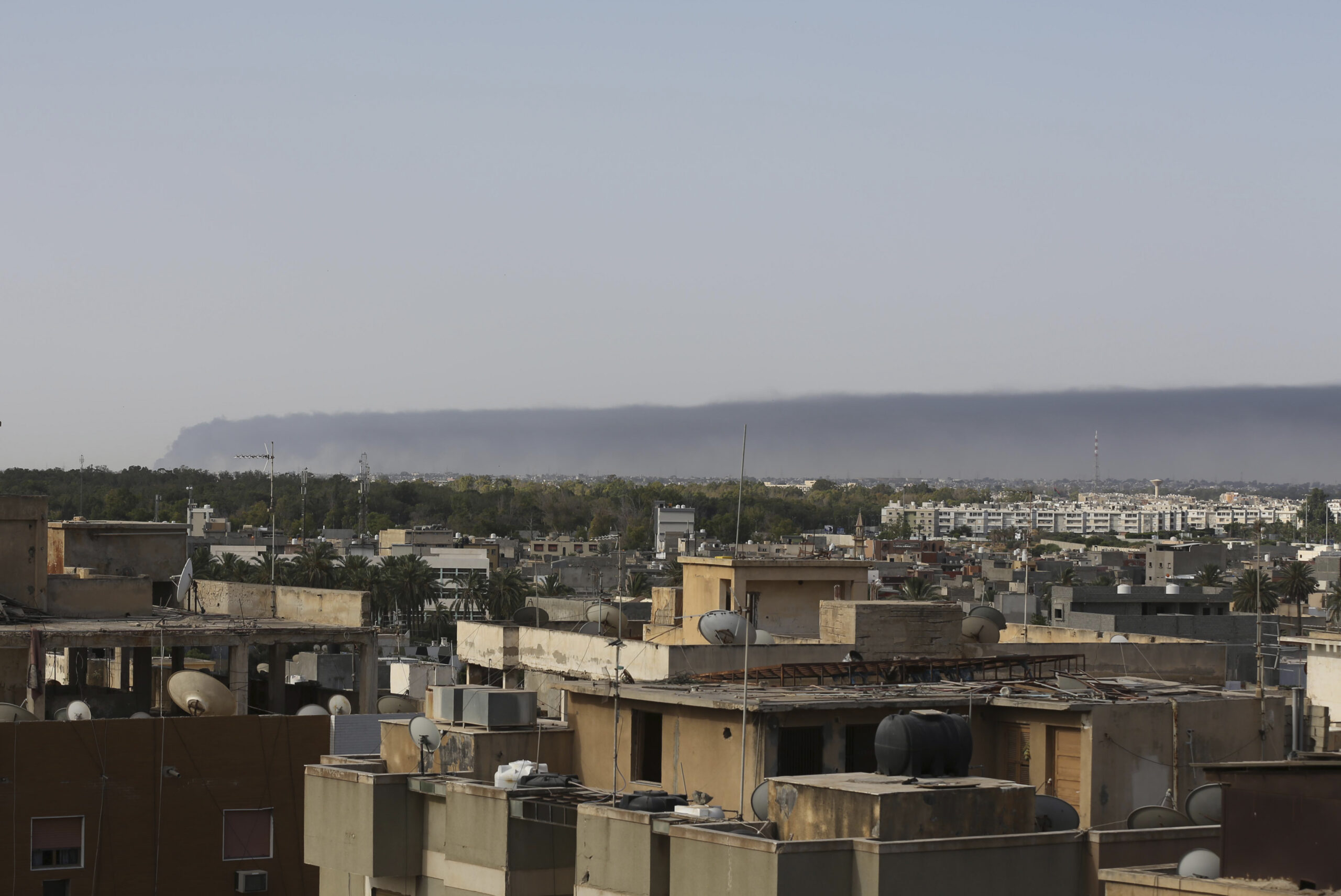 6 killed in fierce fighting over Libyan airport