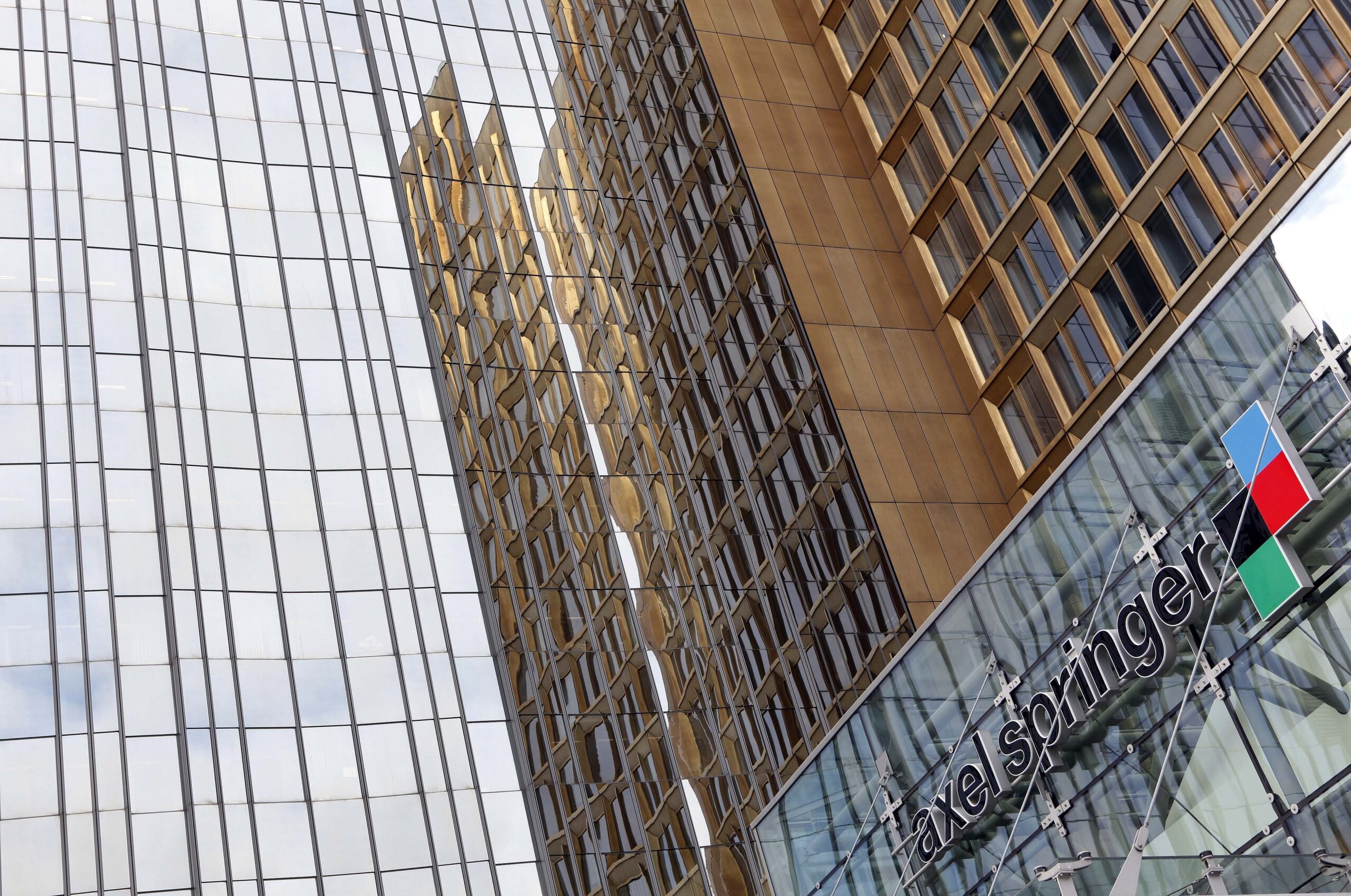 Germany’s top-selling tabloid to introduce paywall