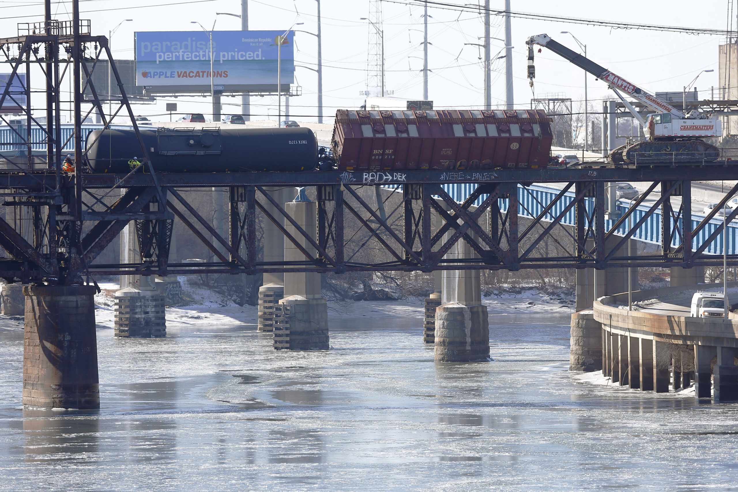 Oil tanker proposal draws fire from industry
