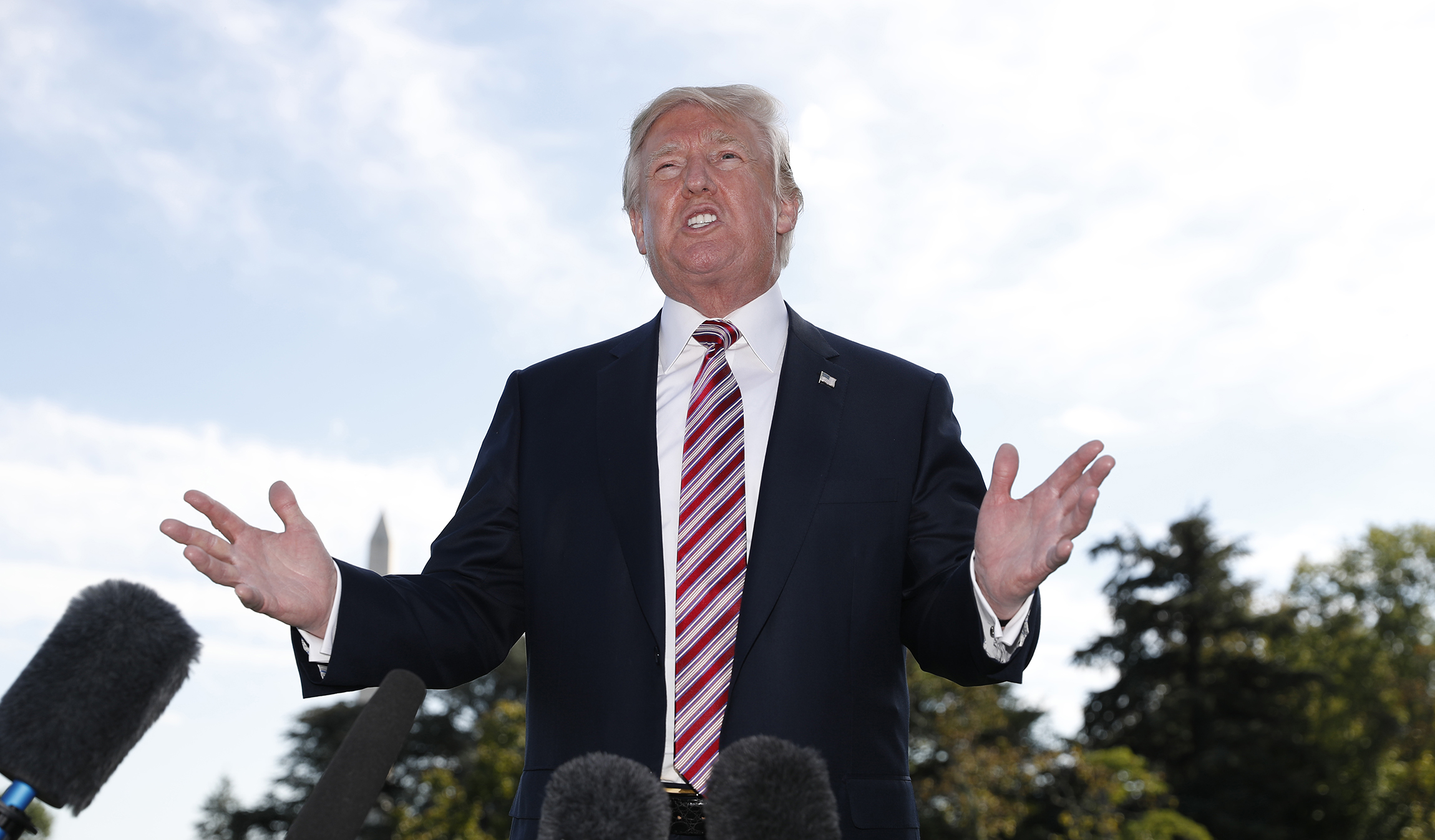 Trump rips ‘poor leadership’ of San Juan mayor as controversy over Puerto Rico relief effort brews
