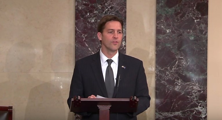 Republican Senator Tries to Force Obama Administration to Follow Obamacare
