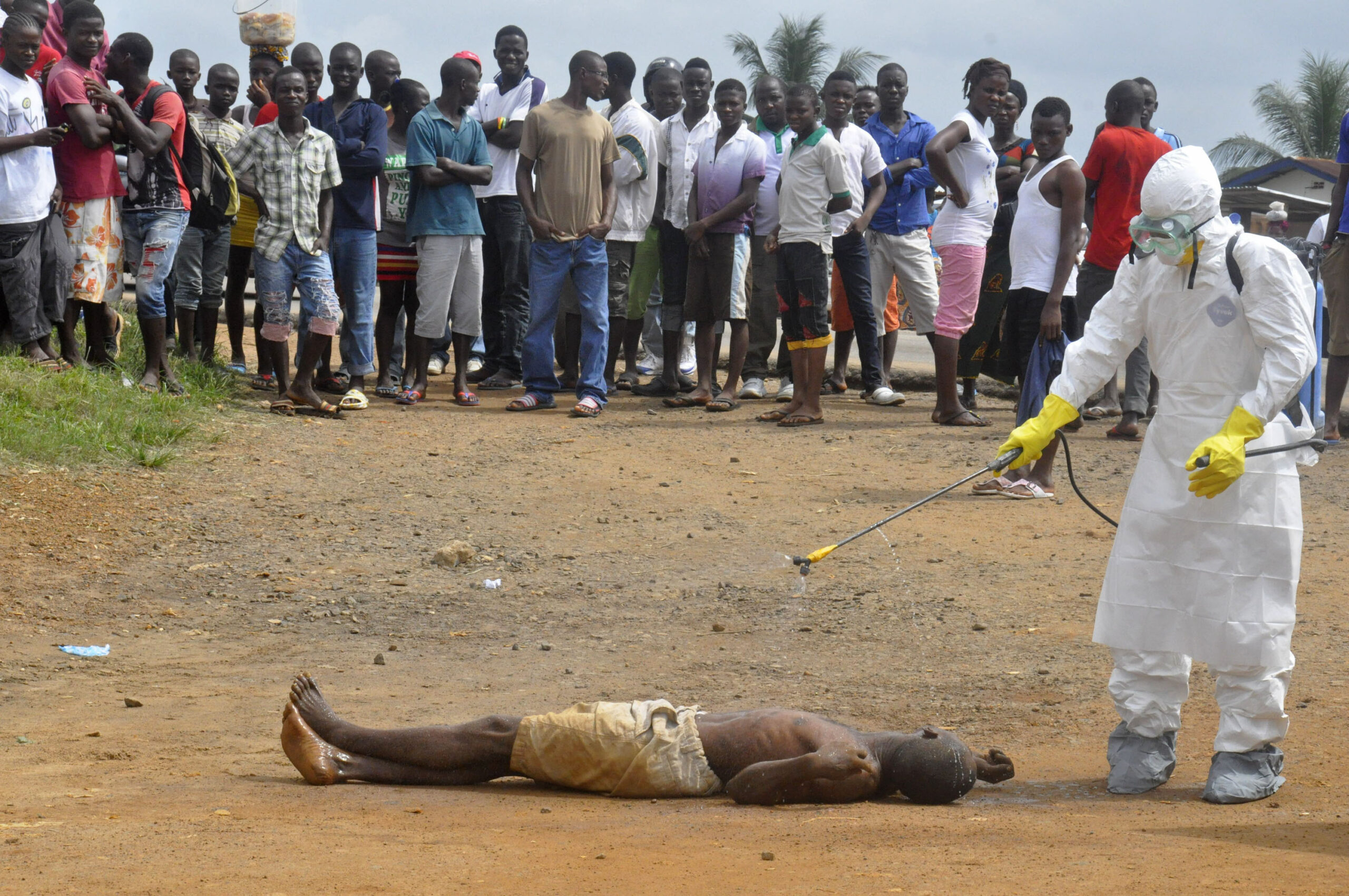 WHO: Use Ebola survivors’ blood to treat patients