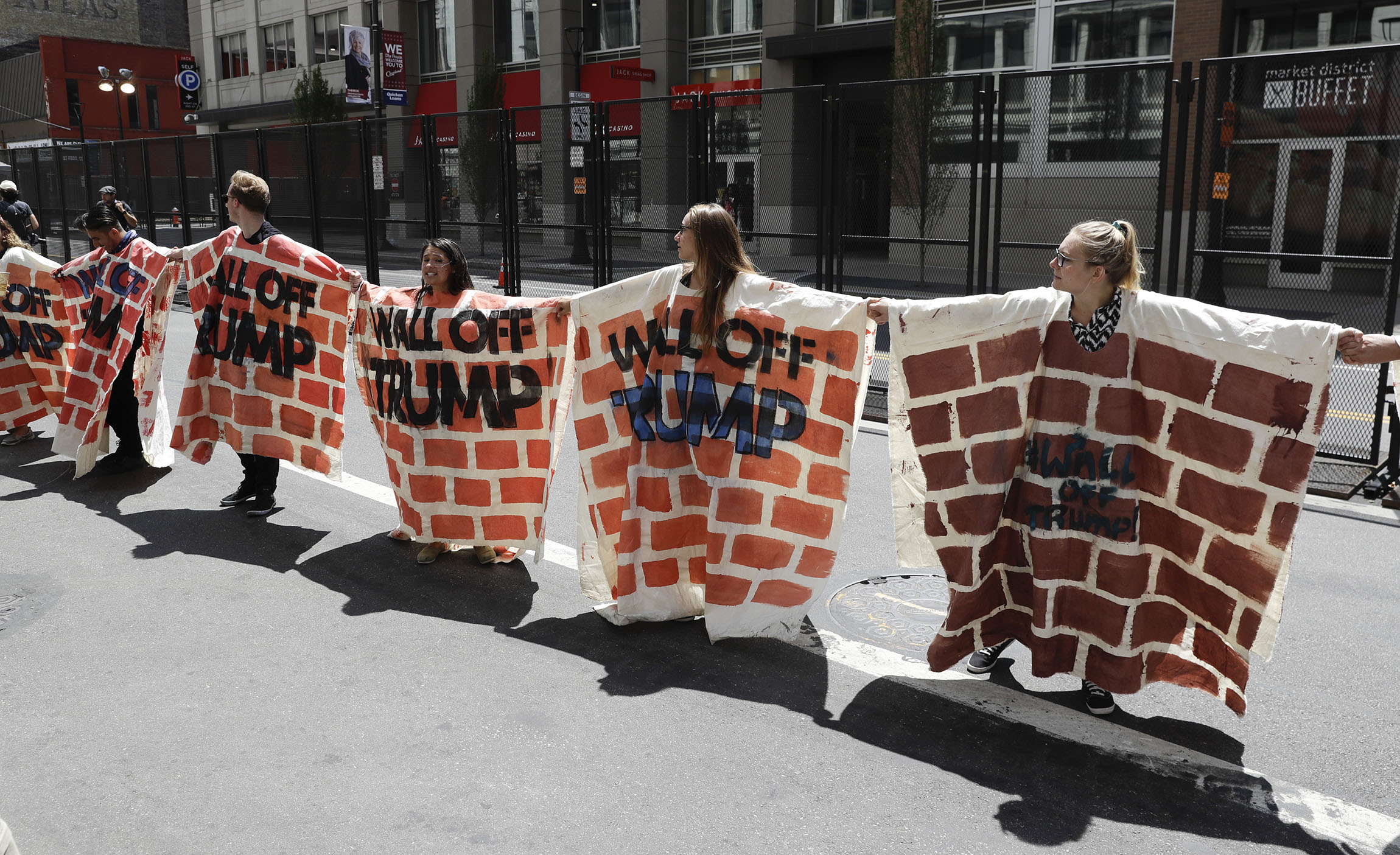 Polls: Arizona, Florida not smitten with Trump’s wall