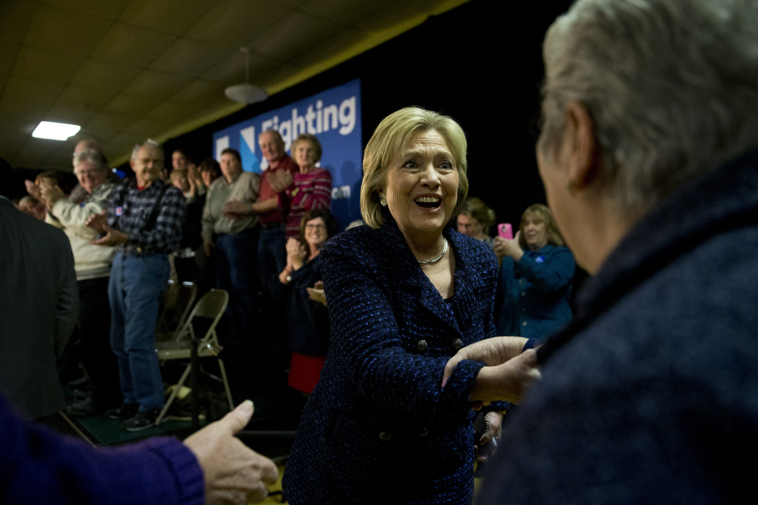 Records of four key Clinton aides sought in new requests