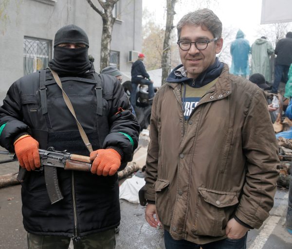 U.S. asks Russia to help free American journalist in Ukraine