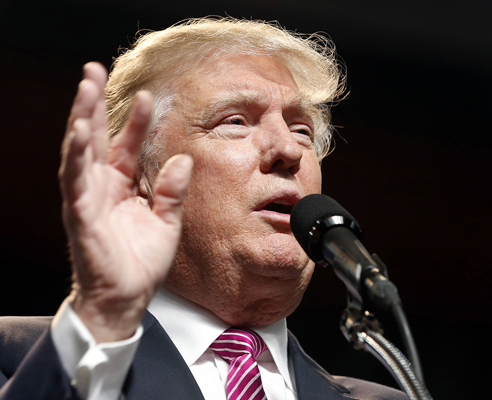 Trump on GOP pledge-breakers: ‘They’re politicians’