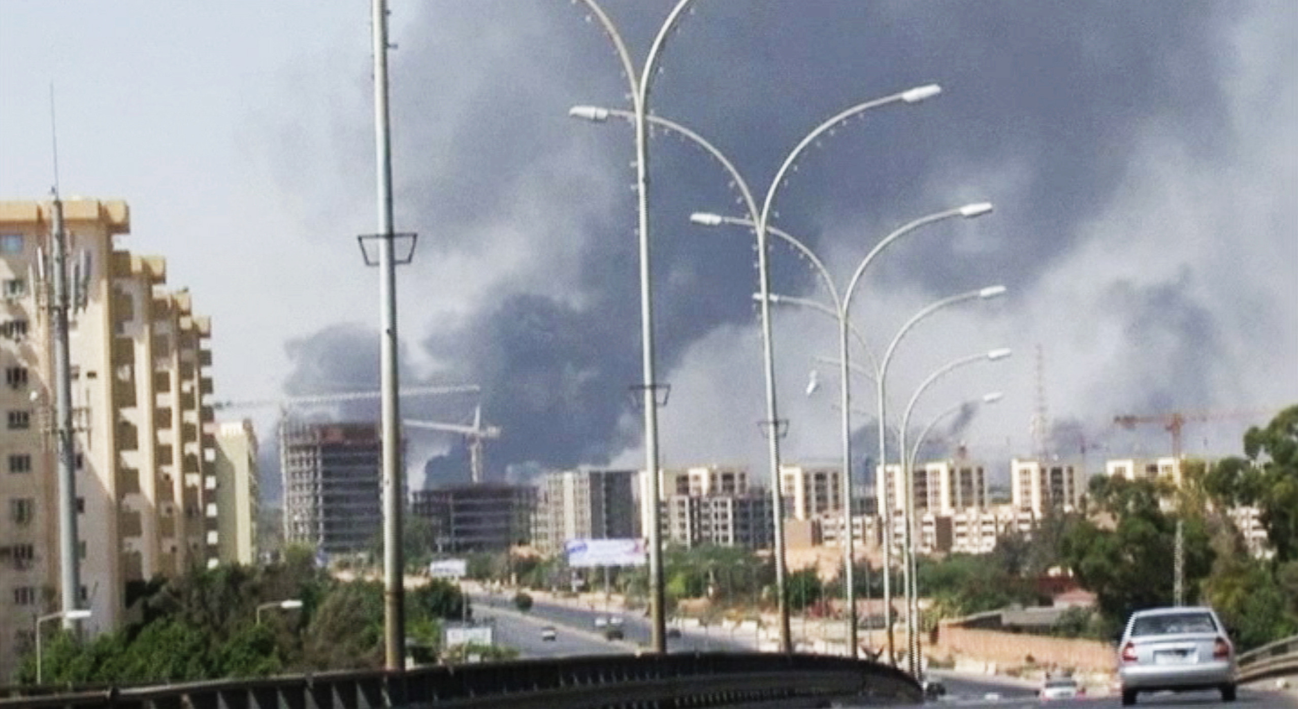 US evacuates embassy in Libya amid clashes