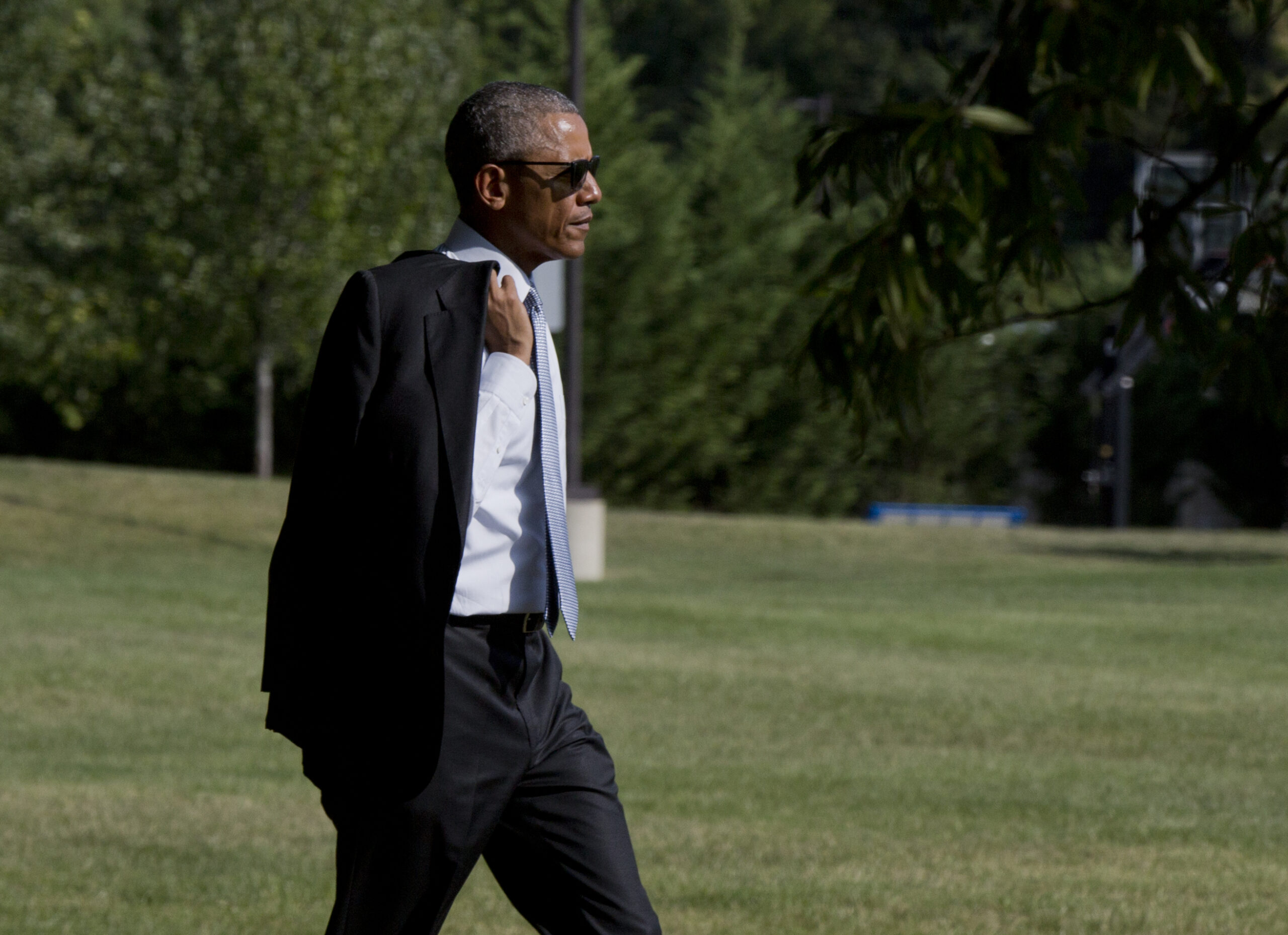 Obama commutes sentences of another 111 people