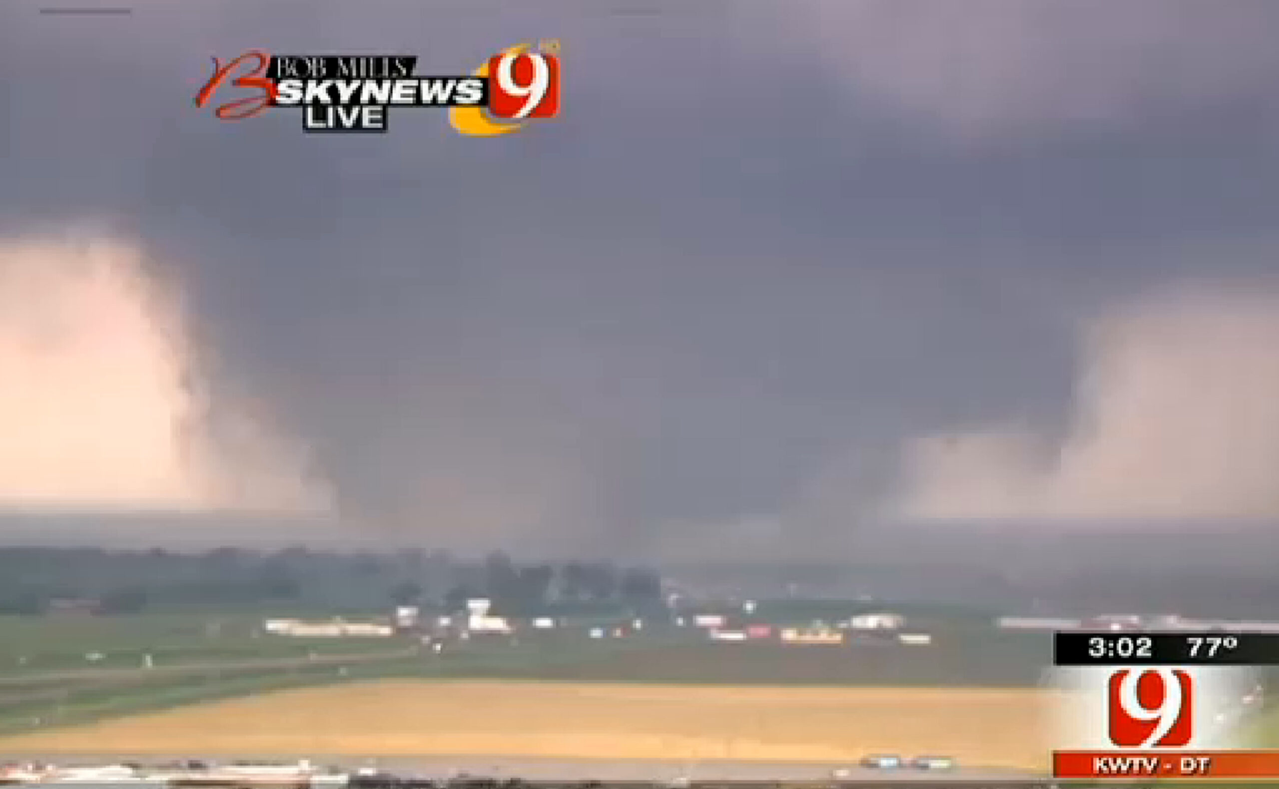 Massive tornado roars through Oklahoma City suburb