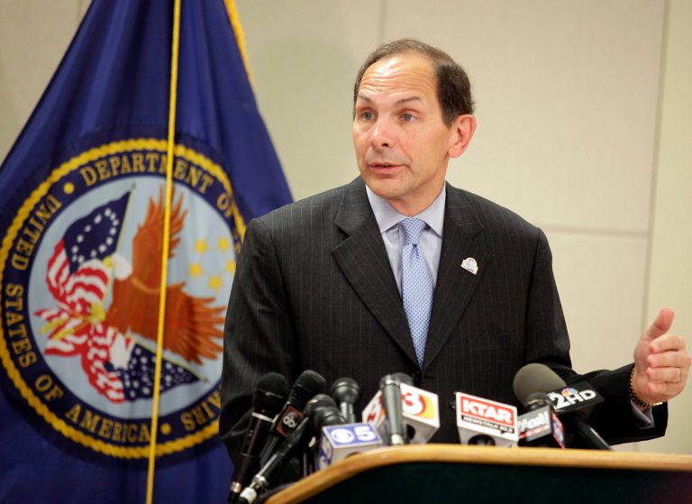 Members of Arizona's congressional delegation wrote VA Secretary Robert McDonald, requesting that a new permanent director be named to the Phoenix VA hospital. (AP Photo/Rick Scuteri)