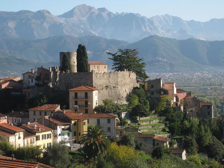 Prufrock: The Art of Waugh, Italy’s Majestic Marble Quarries, and a Life of Papa