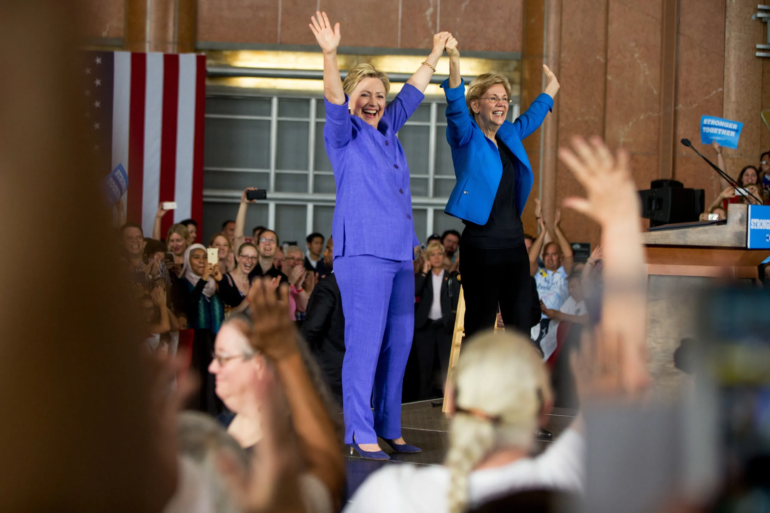 2020 Poll: Elizabeth Warren leads Trump by 9, Harris, Zuckerberg also beat prez