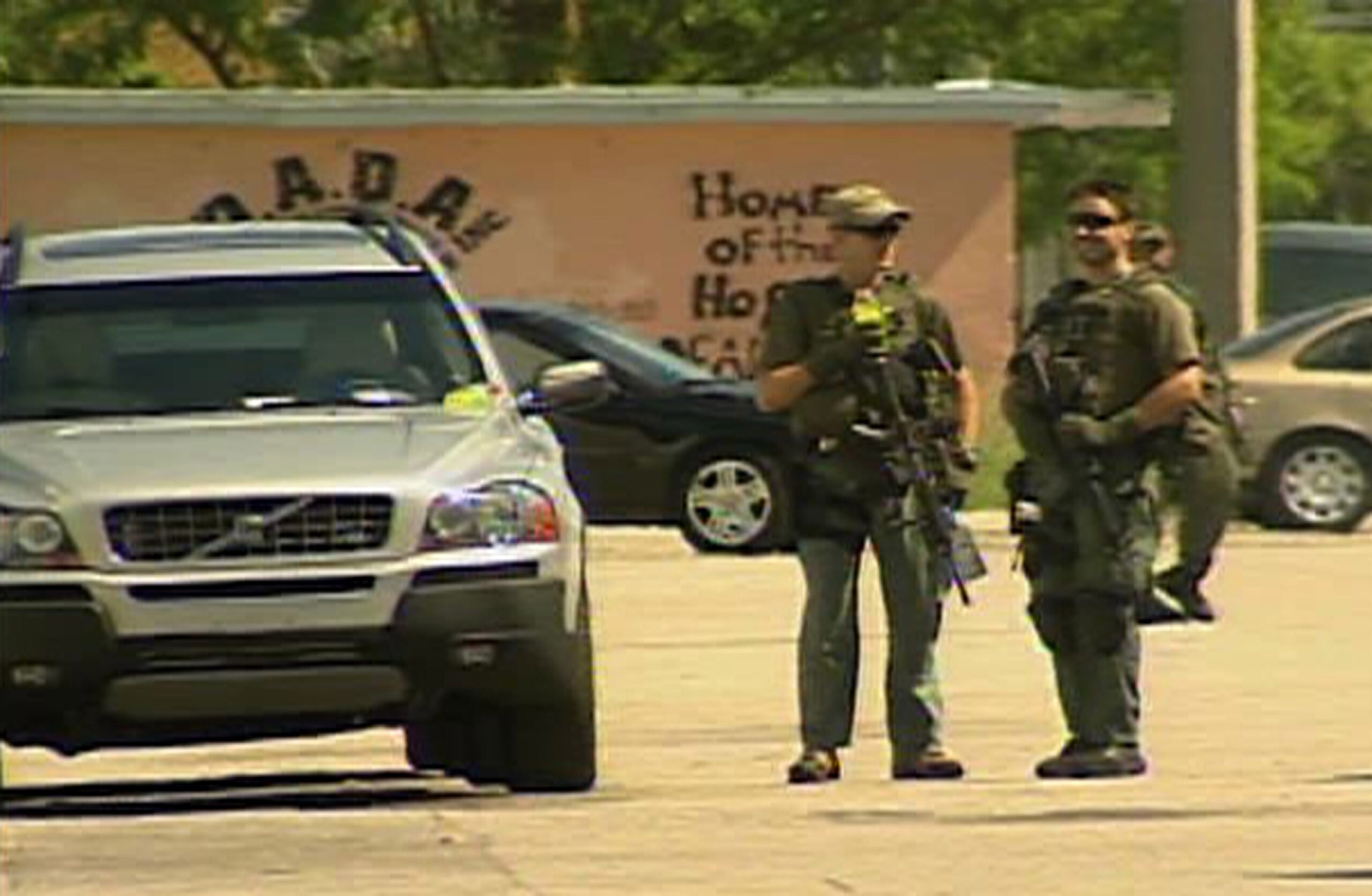 Man arrested for trying to recruit people for terrorist attack