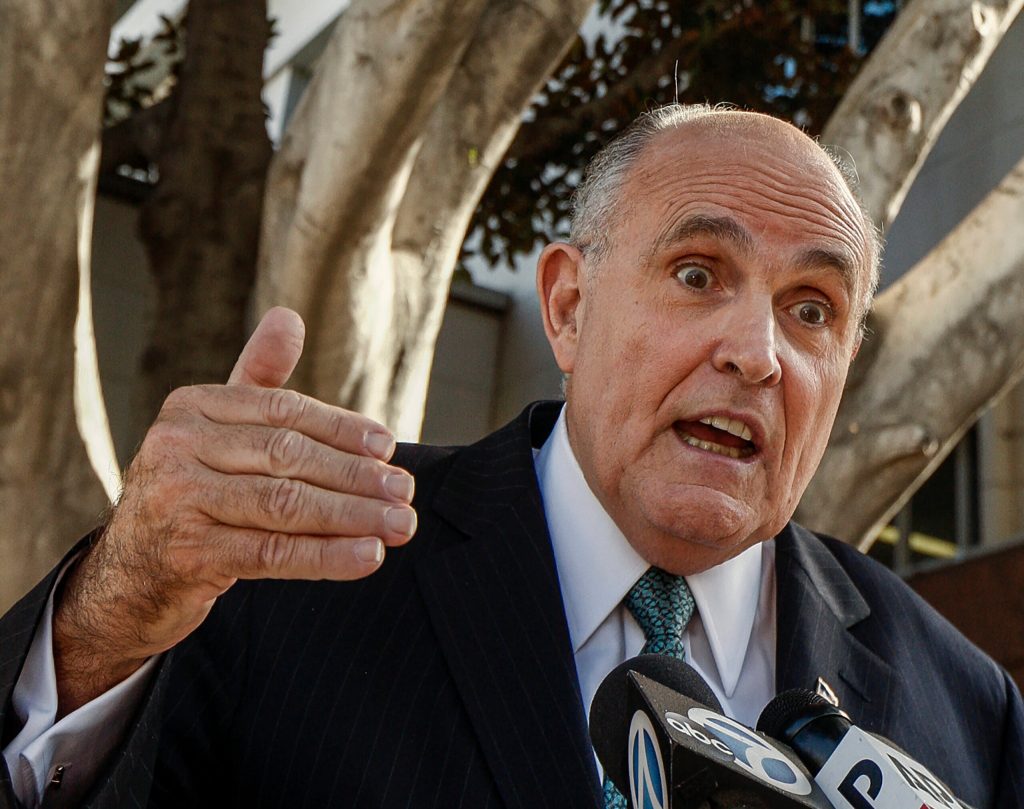 Giuliani: Trump ‘exaggerating’ Muslim 9/11 celebrations