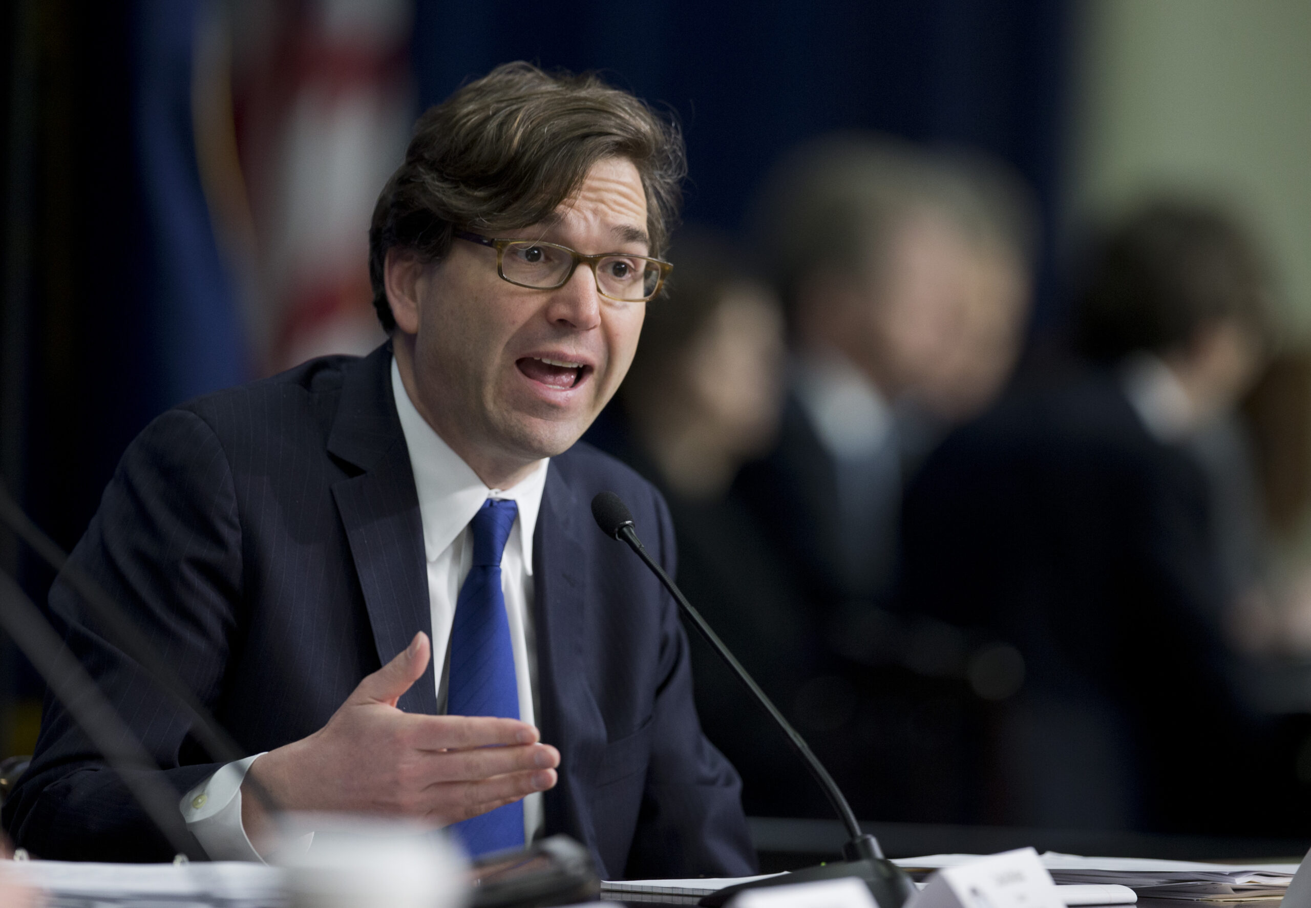 White House excoriates GOP over tax-cut plans