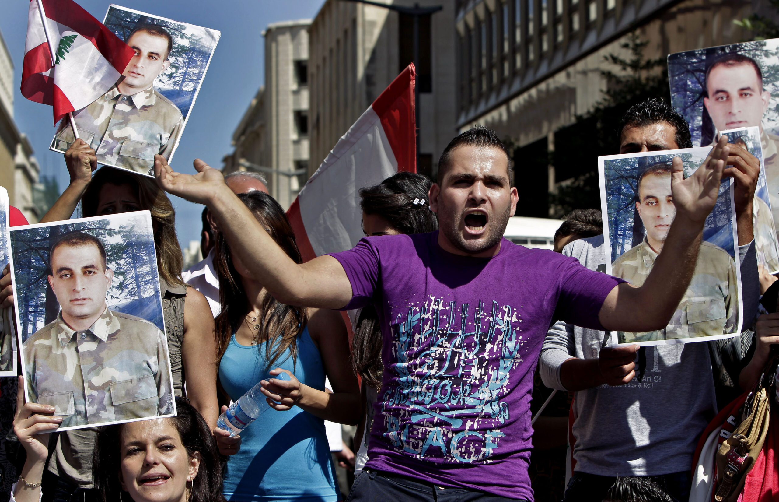 Rights group: Lebanon imposing curfews on Syrians