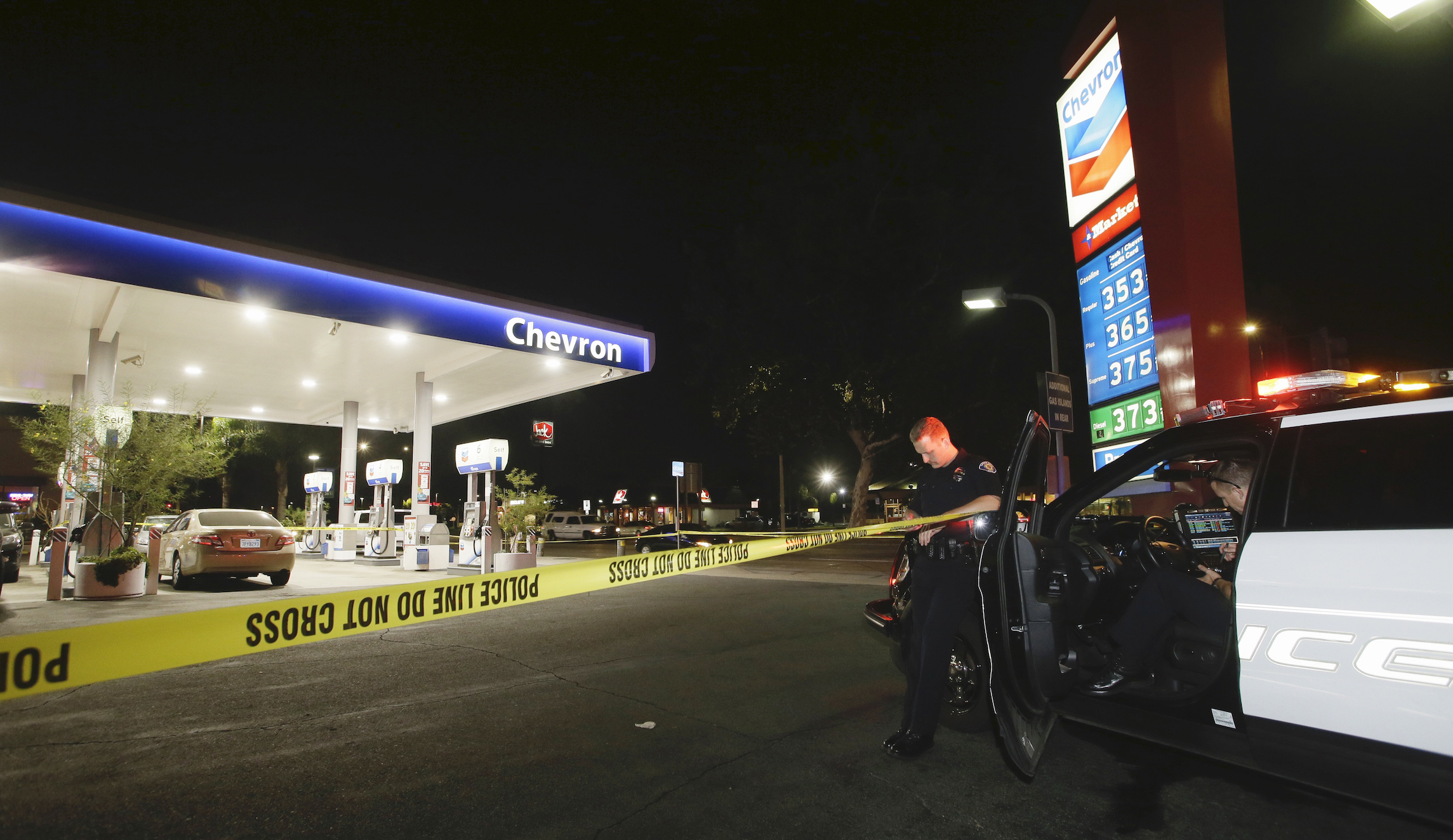 Four people killed, two wounded in two-hour California stabbing spree