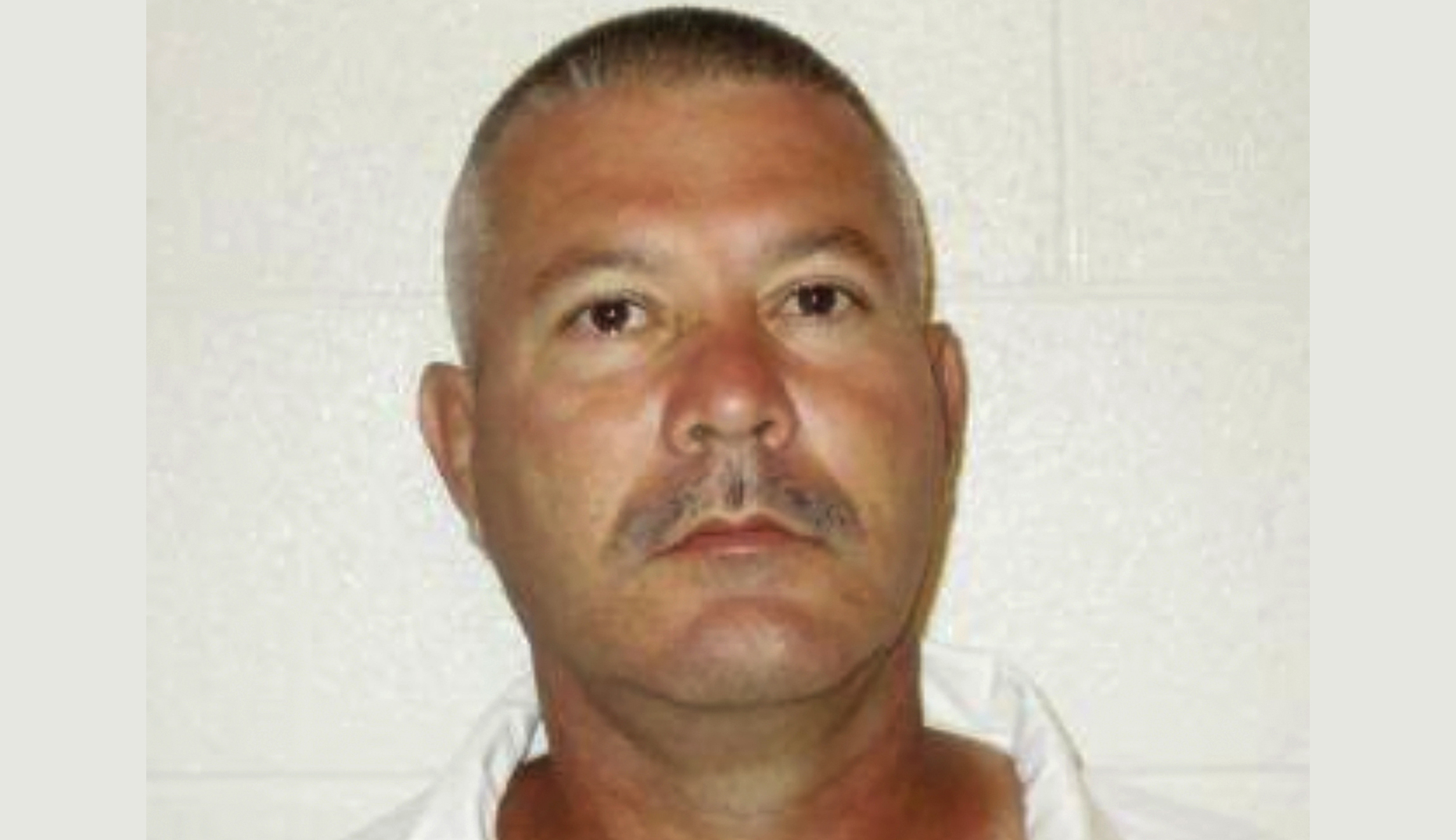 Police searching for convicted murderer who escaped prison for second time