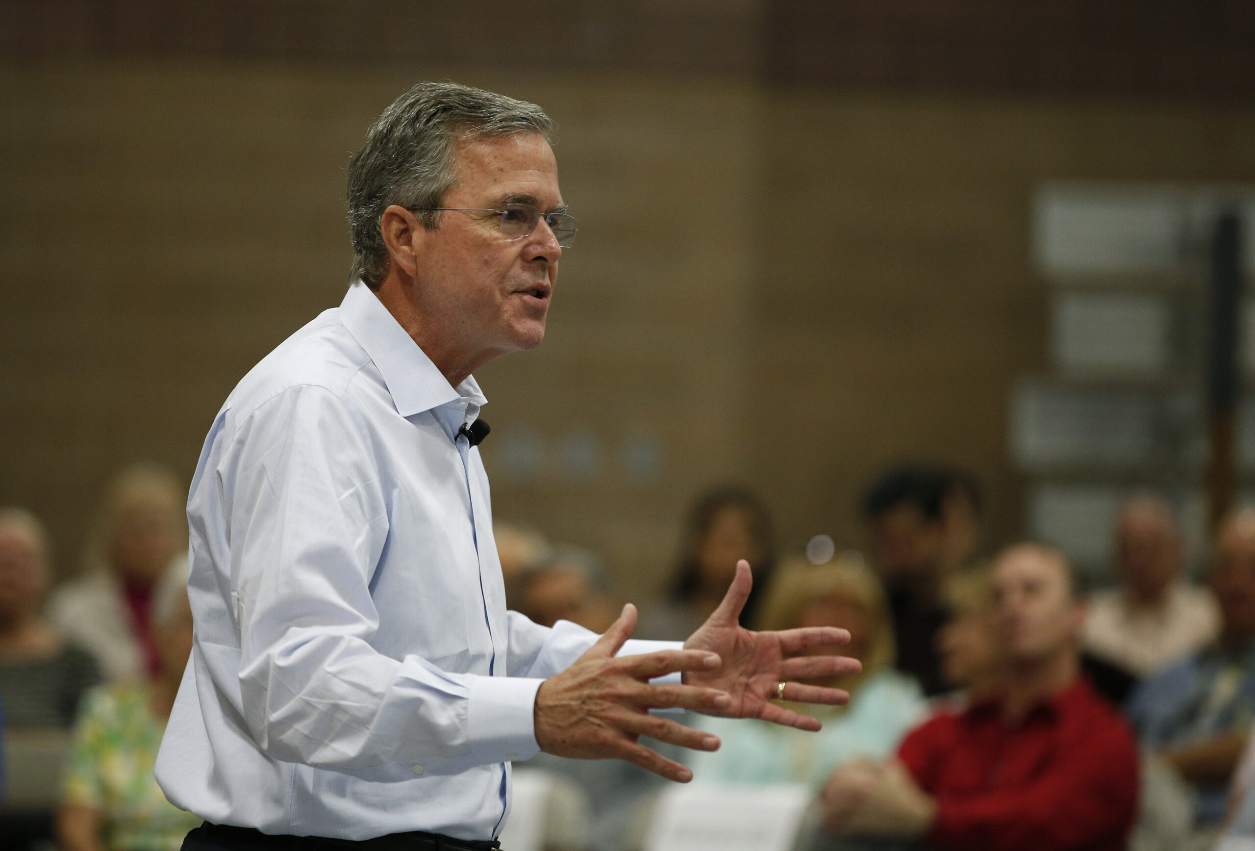 Jeb Bush releases 33 years of tax returns