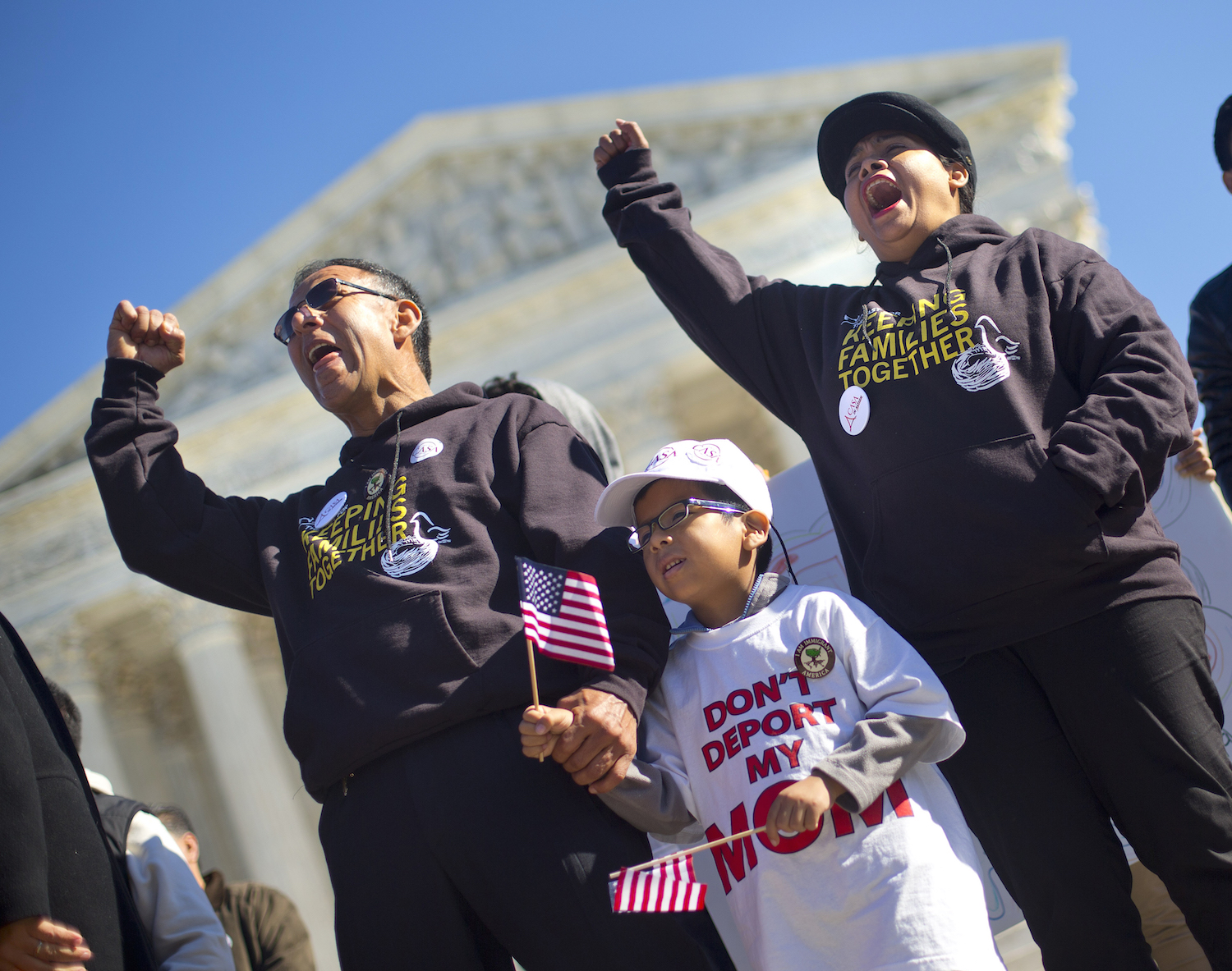 Trump’s failure to kill Obama order has immigration hawks nervous