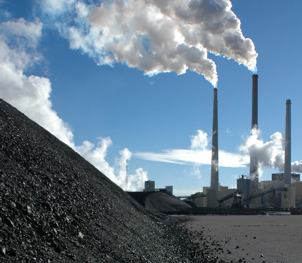EPA: Emissions from power plants up, fracking down