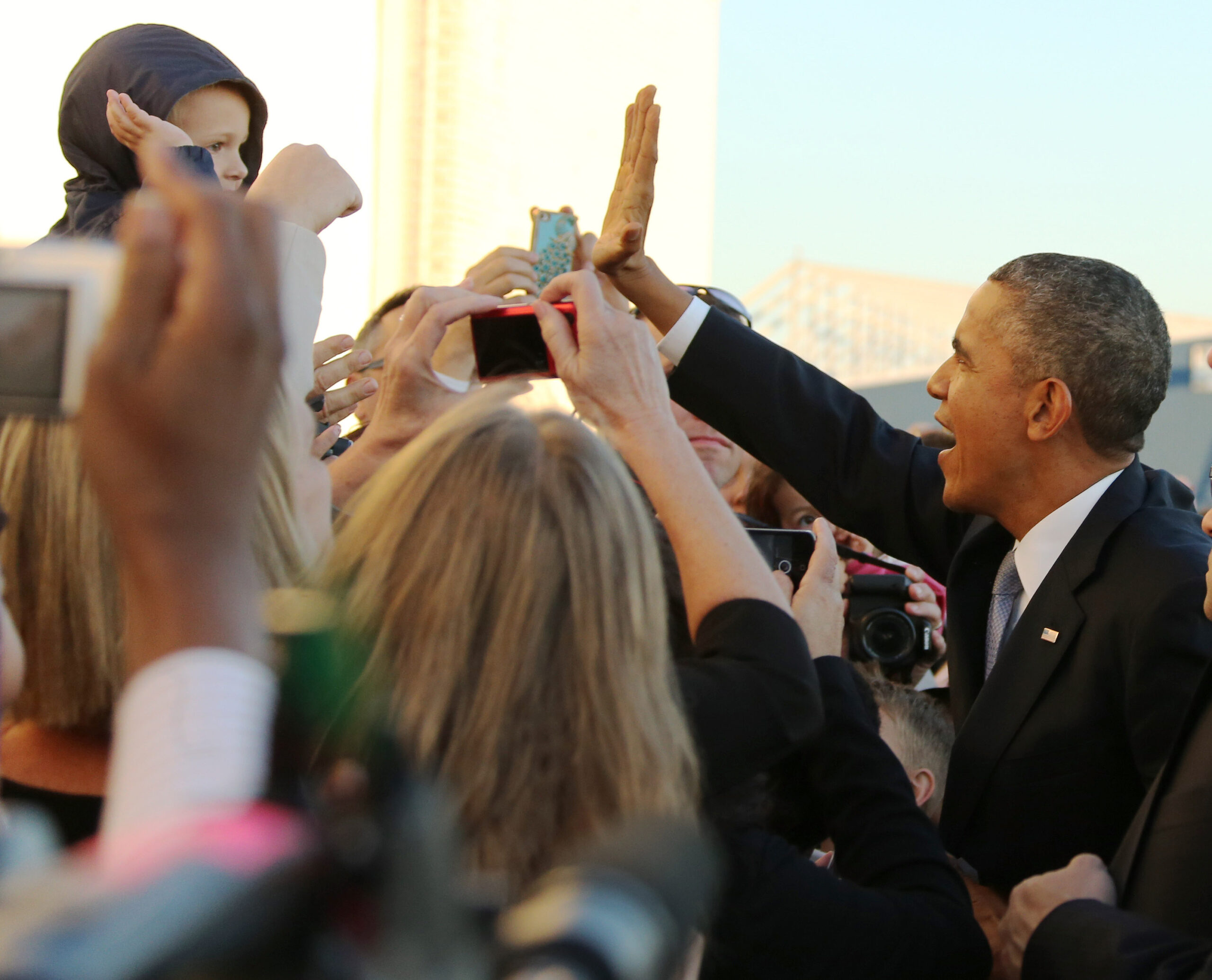 Obama fires up Democratic donors with warnings about 2014 elections