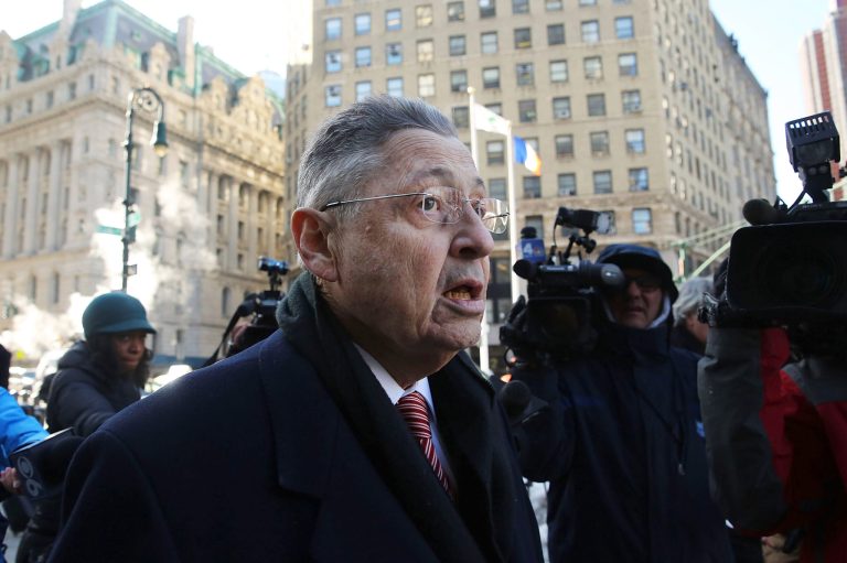 Former speaker of the New York State Assembly Sheldon Silver arrives for his arraignment at a New York court house after being arrested on January 22 on corruption charges on February 24, 2015 in New York City. Silver, a Democrat from the Lower East Side of Manhattan who had served as speaker for more than two decades, is accused in court documents of using the power of his office to solicit millions in bribes and kickbacks. (Photo by Spencer Platt/Getty Images)