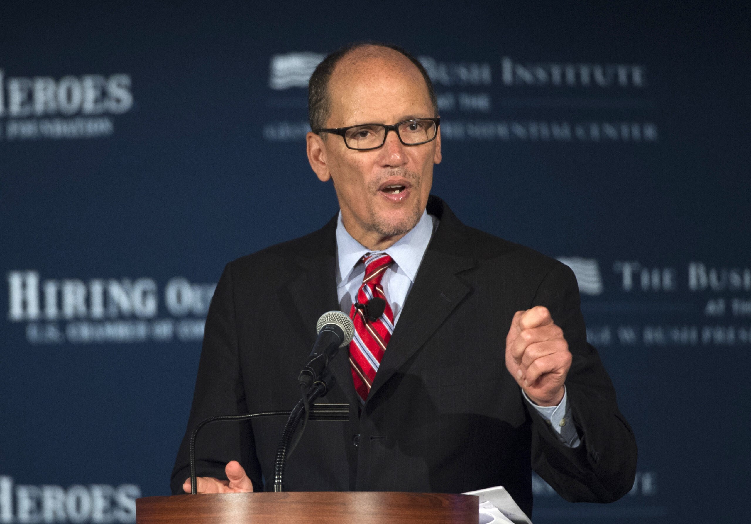Administration renews deal with embassies to teach immigrants labor rights