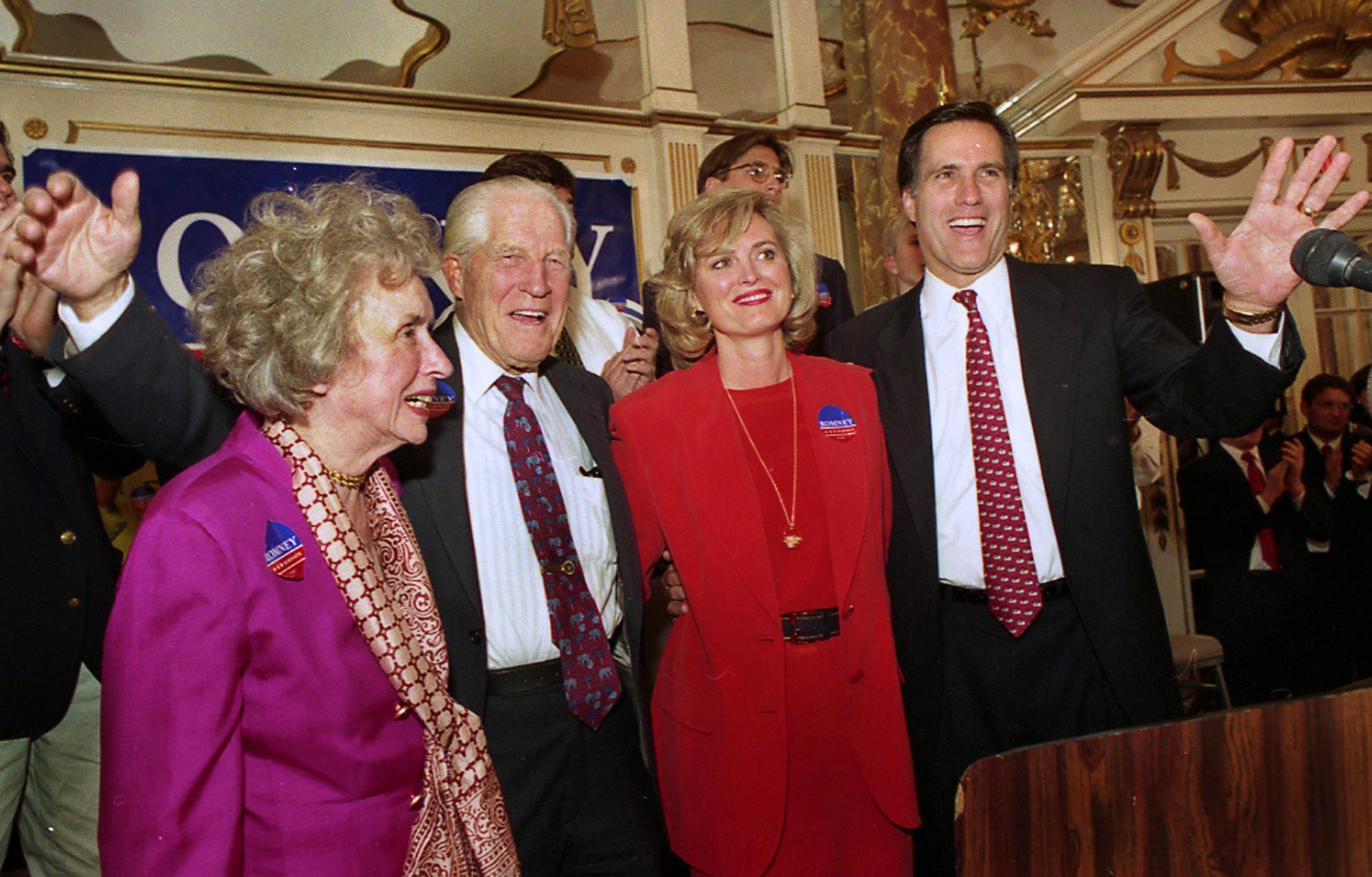 Family history haunts Mitt Romney’s run for the White House