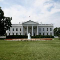 On Same Day, WH Promotes Unpaid Internships and Pushes Minimum Wage Increase