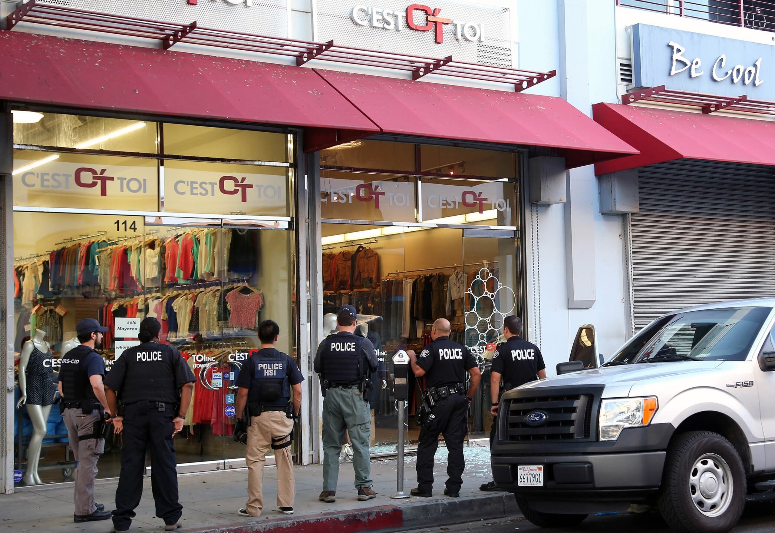 Fashion district gets new cash reporting rules