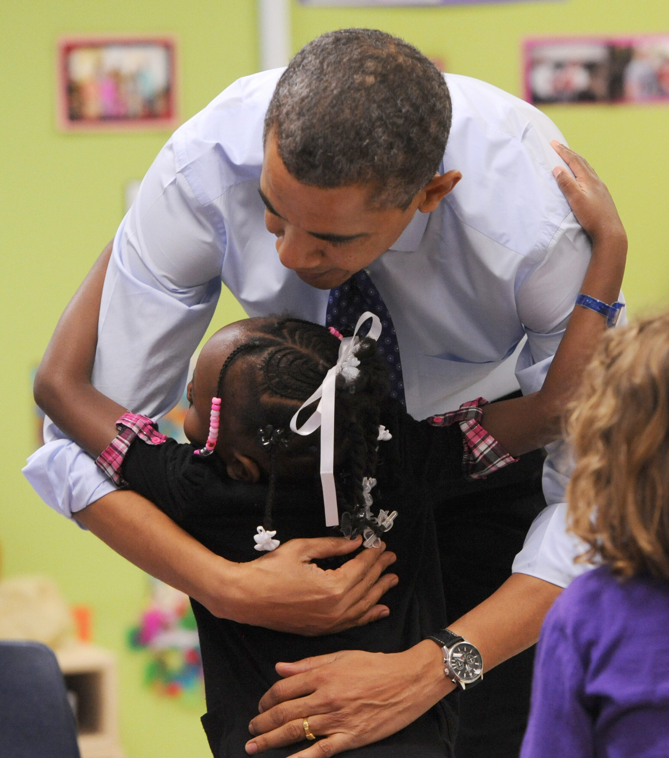16 kids show up to meet Obama