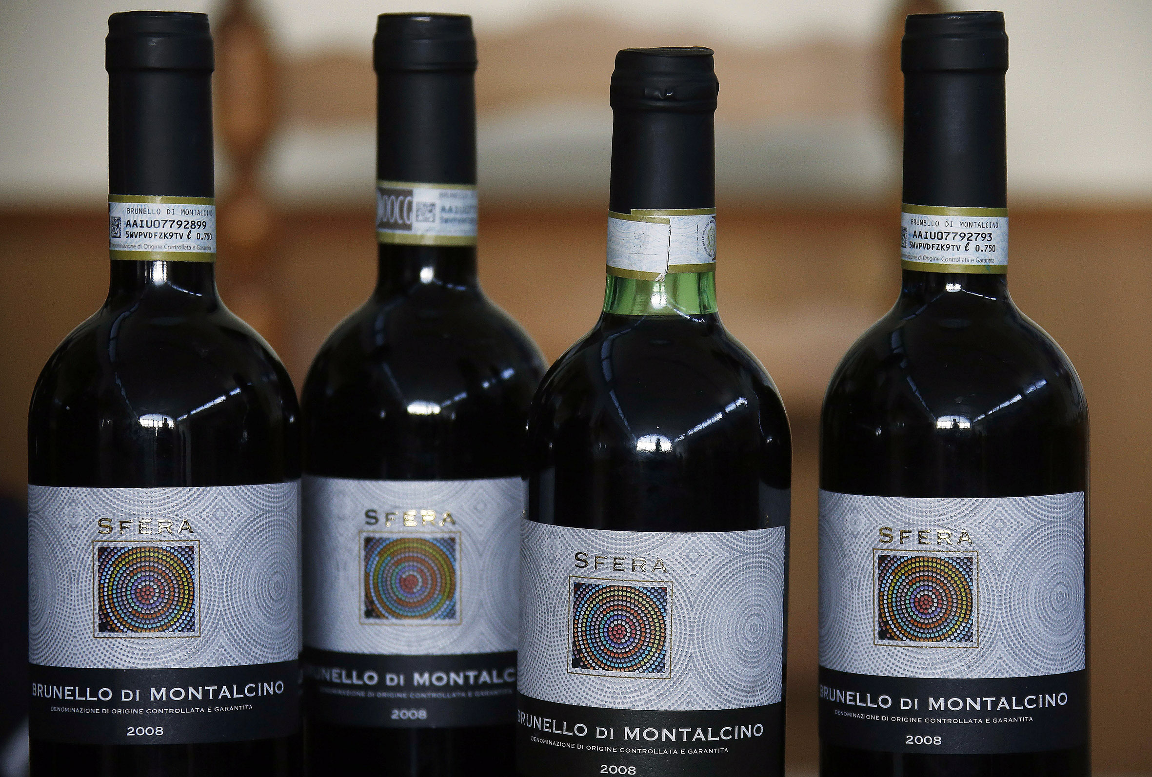Italian police seize falsely labeled wine bottles